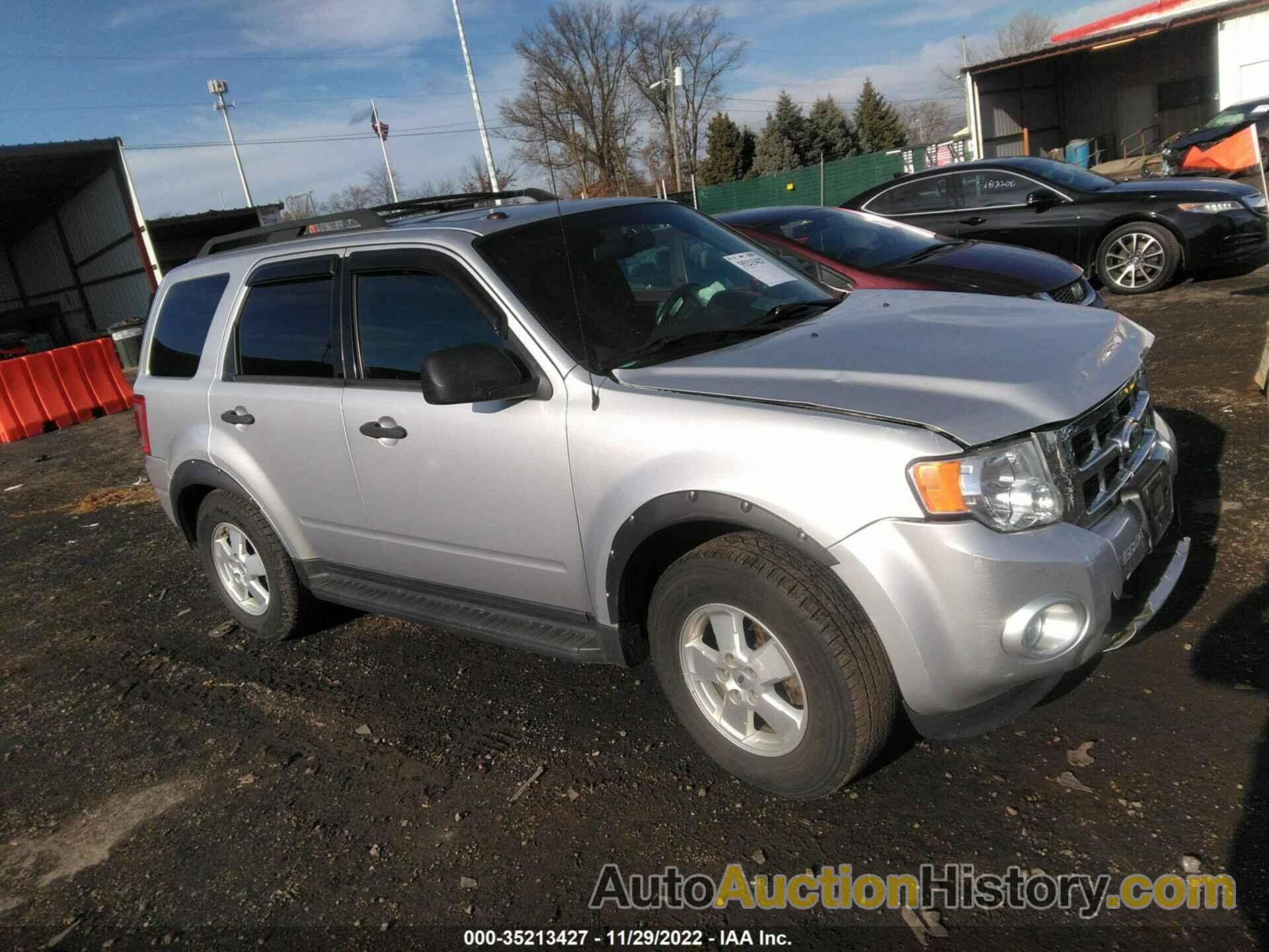 FORD ESCAPE XLT, 1FMCU0D76CKA04809