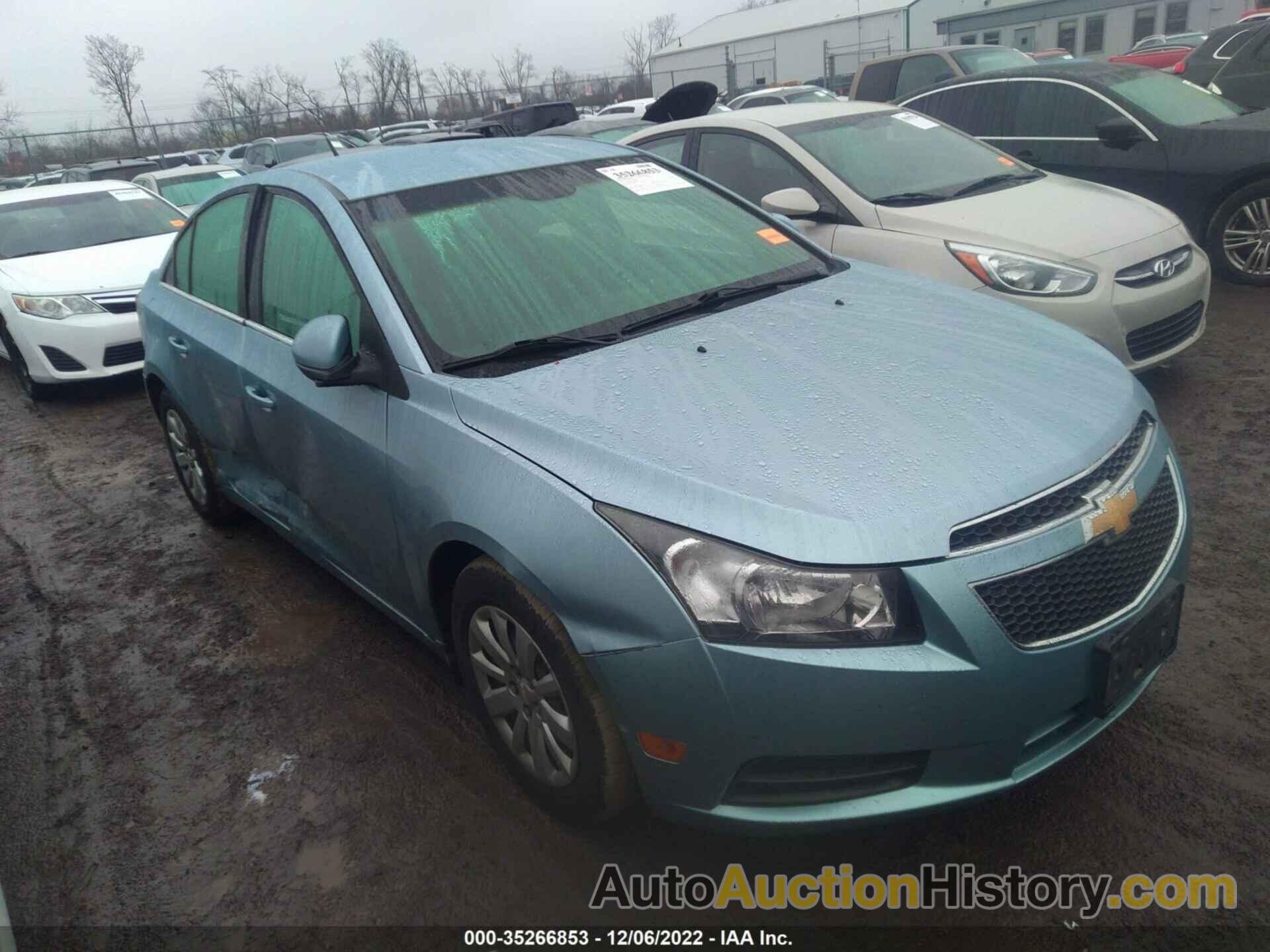 CHEVROLET CRUZE LT W/1LT, 1G1PF5S90B7288028