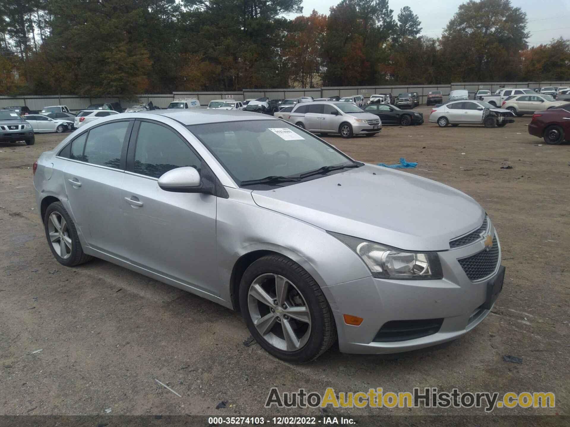 CHEVROLET CRUZE 2LT, 1G1PE5SBXD7325403