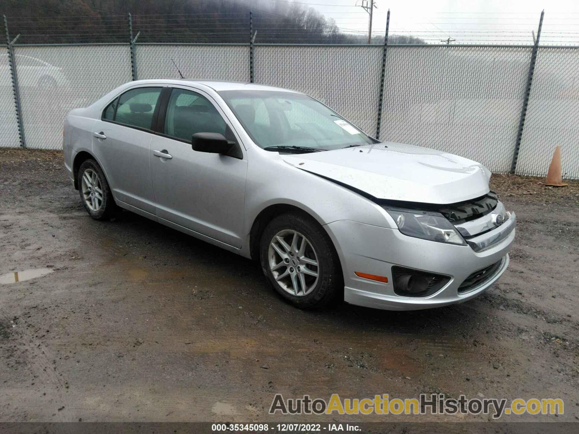 FORD FUSION S, 3FAHP0GA6CR409644