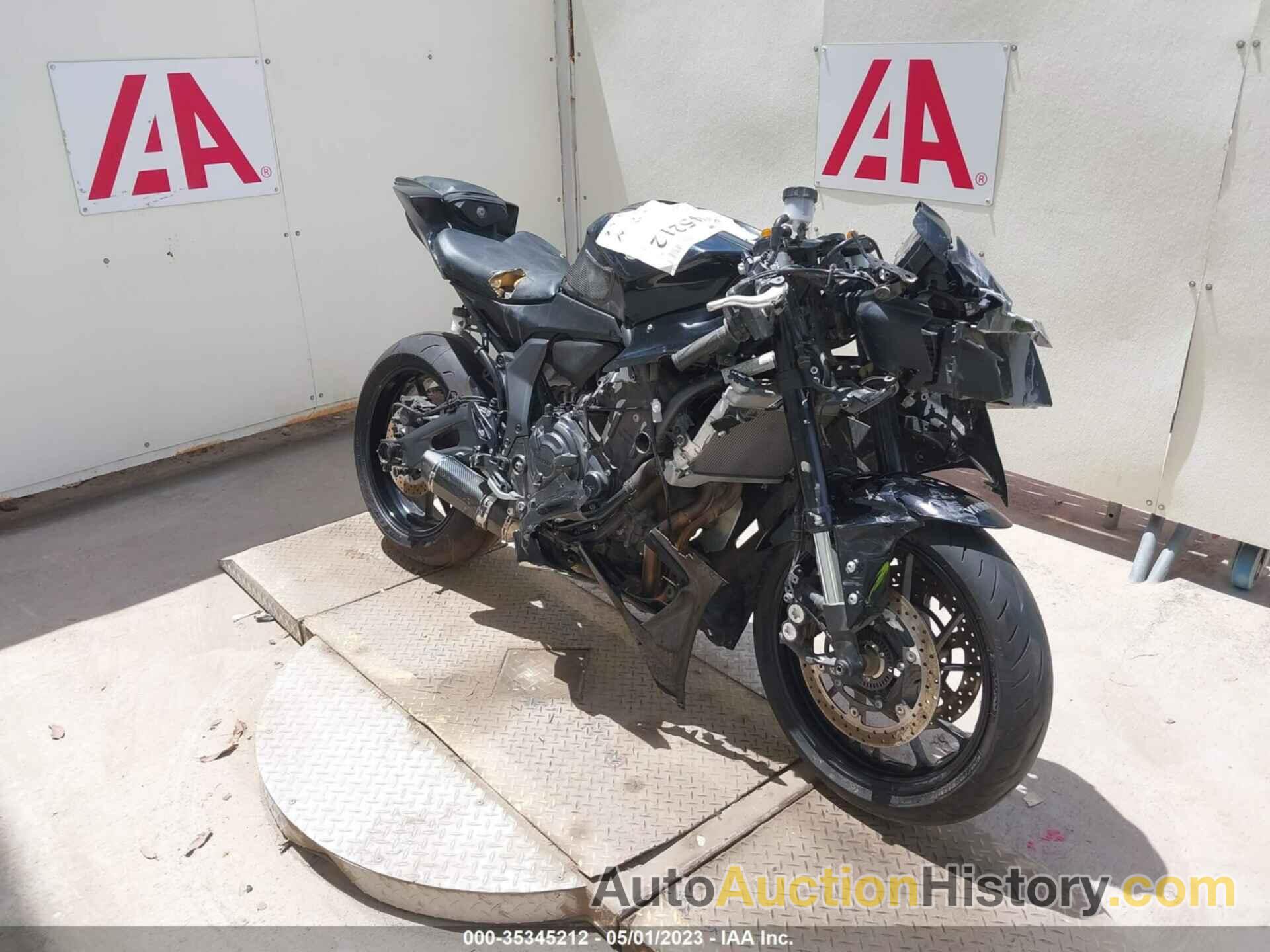 YAMAHA YZFR7, JYARM38E1NA001748