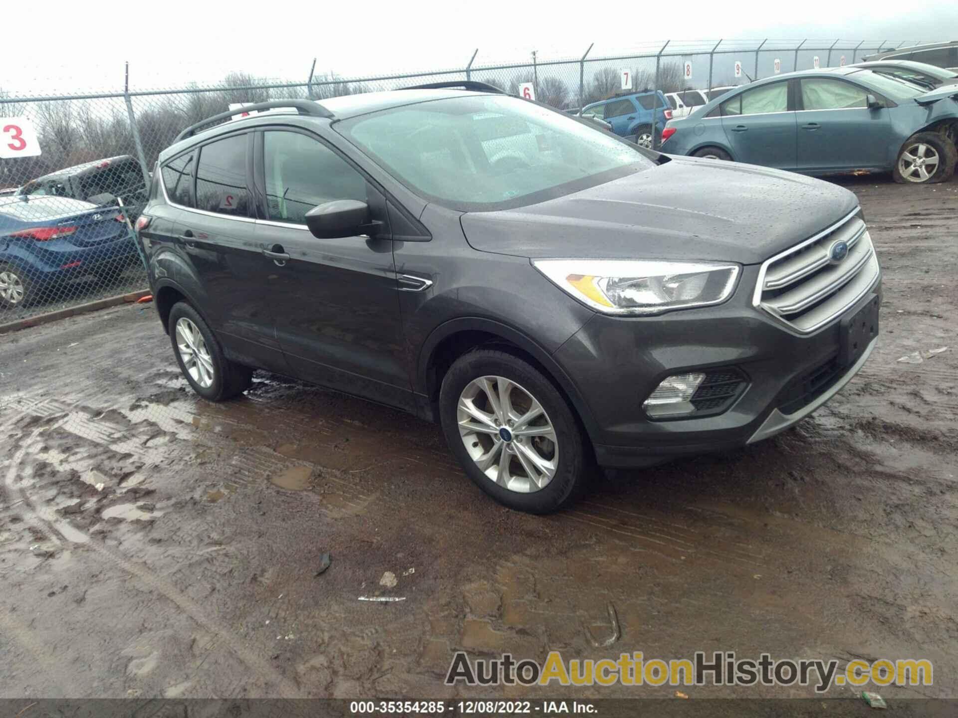 FORD ESCAPE SE, 1FMCU9GD8JUD33230