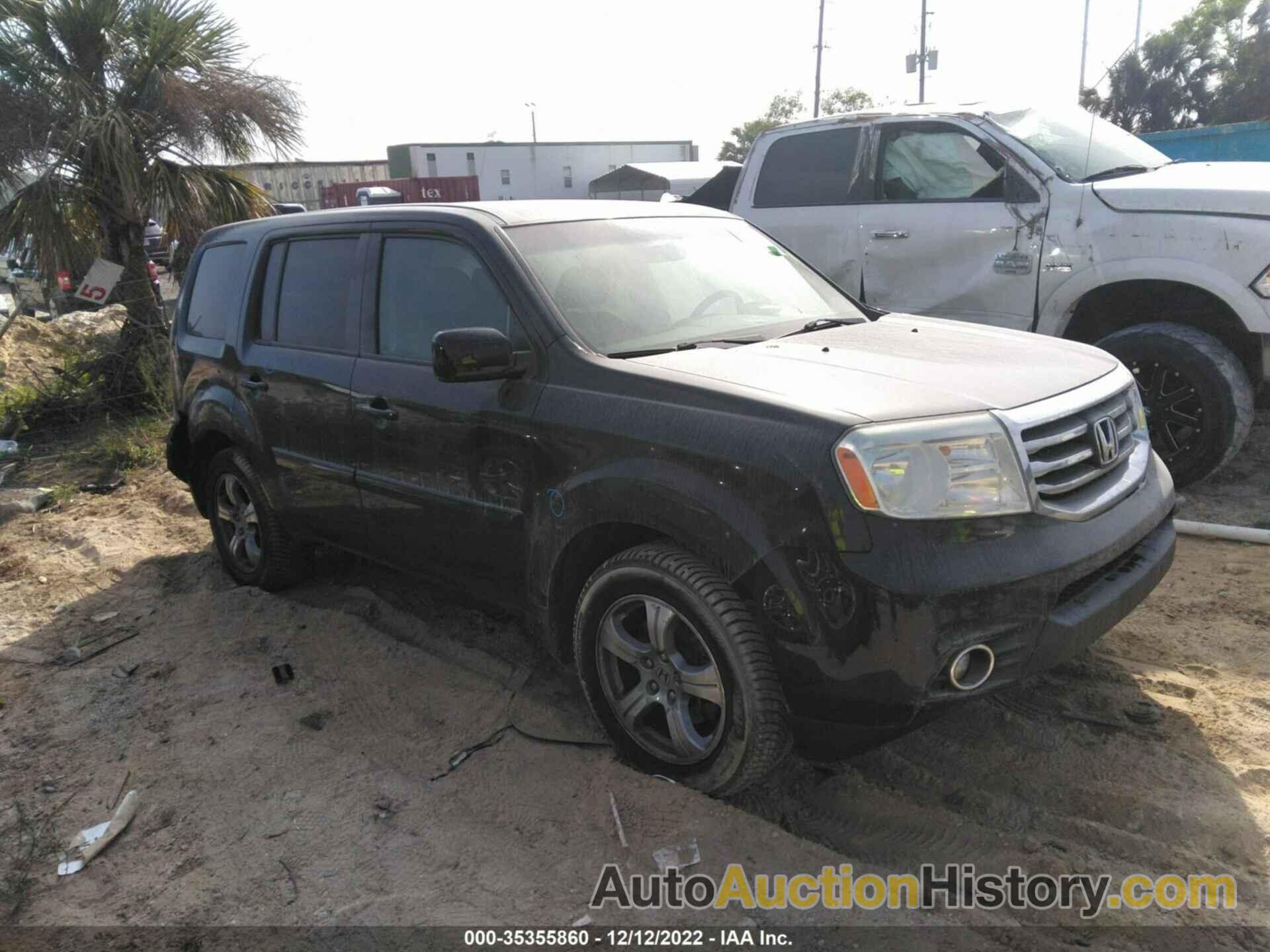 HONDA PILOT EX, 5FNYF4H40CB046269