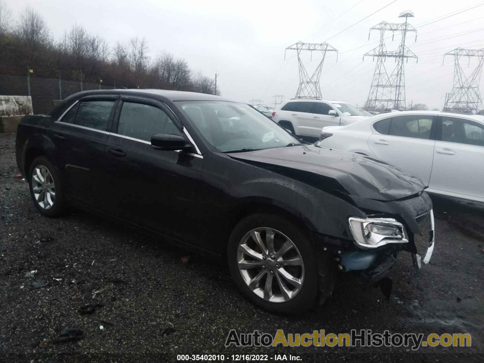 CHRYSLER 300 LIMITED, 2C3CCARG9FH923208