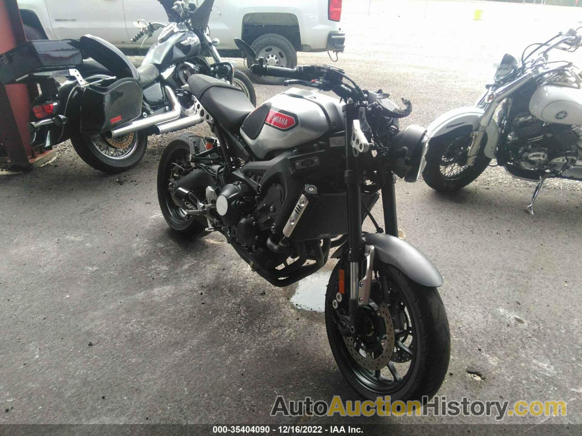 YAMAHA XSR900, JYARN47E9KA002694