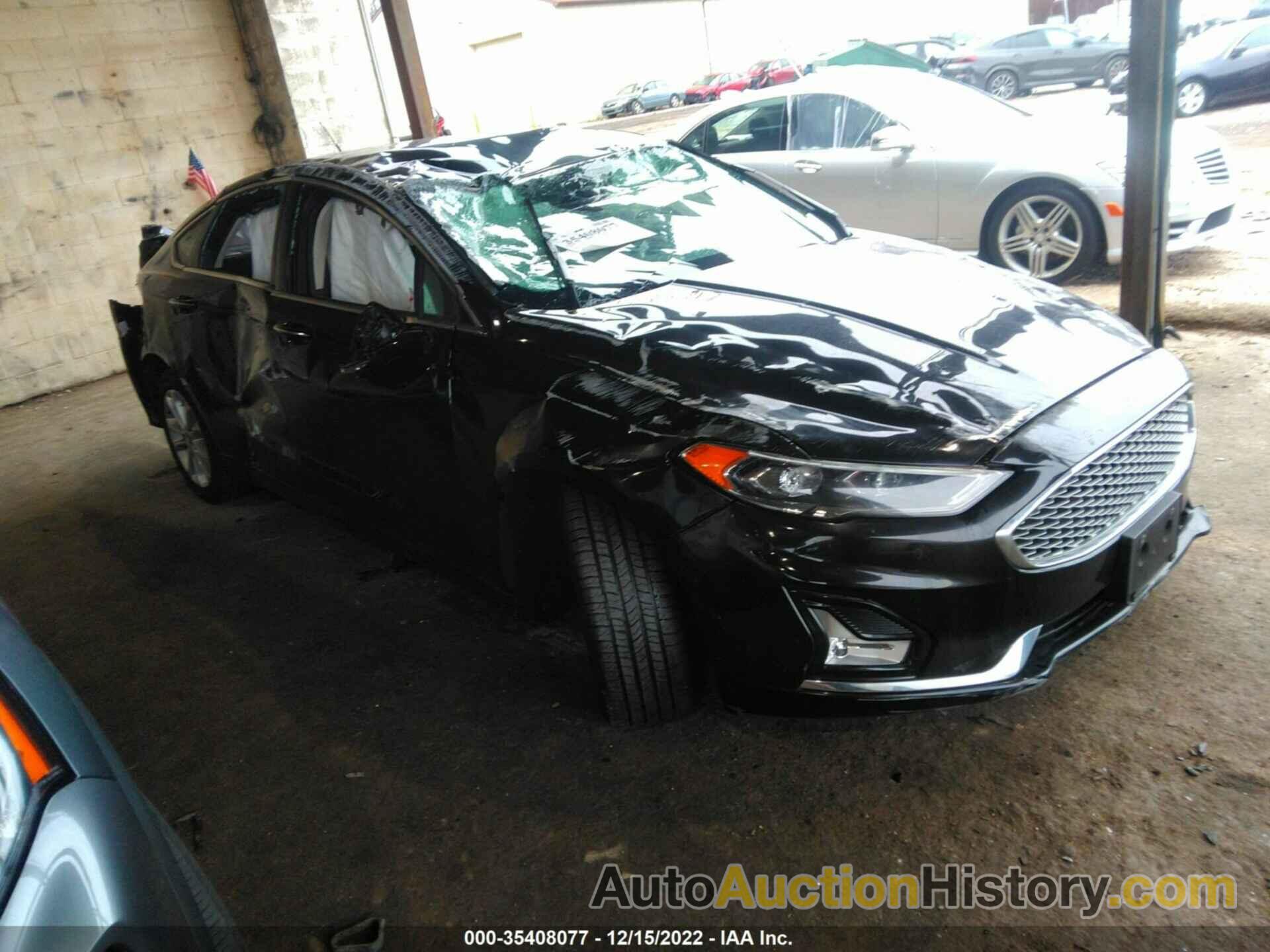 FORD FUSION ENERGI TITANIUM, 3FA6P0SU1LR133592