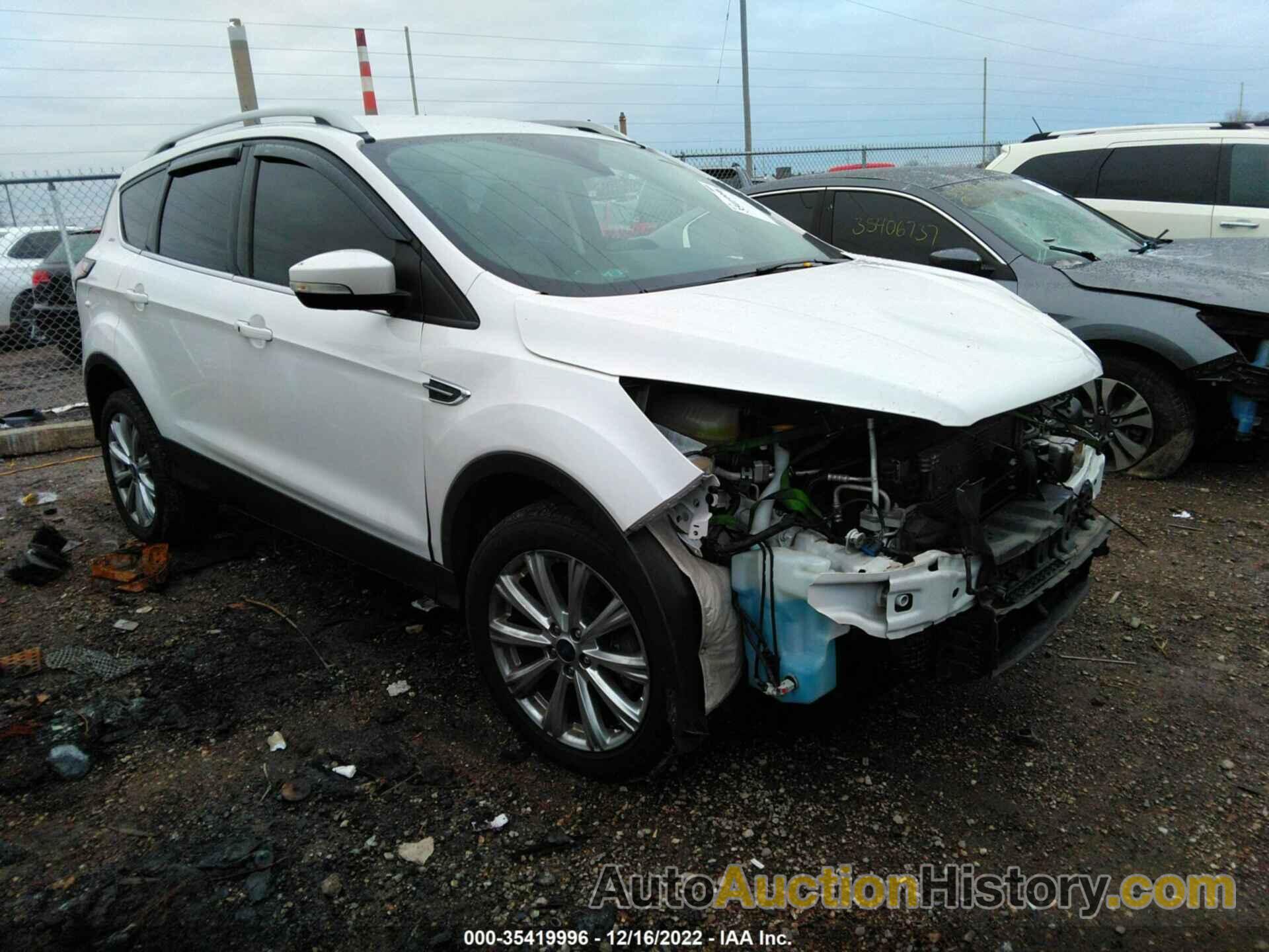 FORD ESCAPE TITANIUM, 1FMCU9J96HUE17996