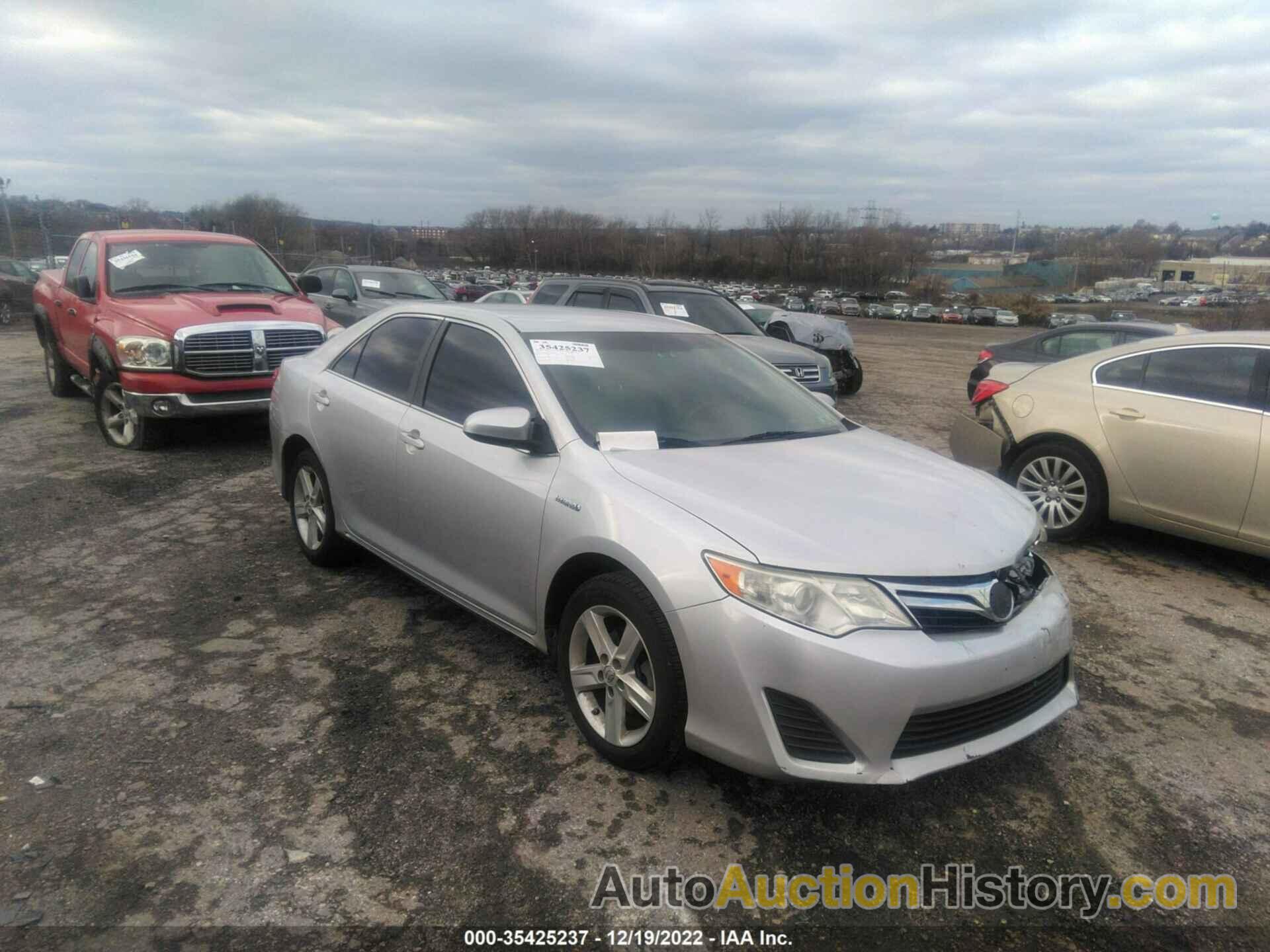 TOYOTA CAMRY HYBRID XLE/LE, 4T1BD1FK1CU060180