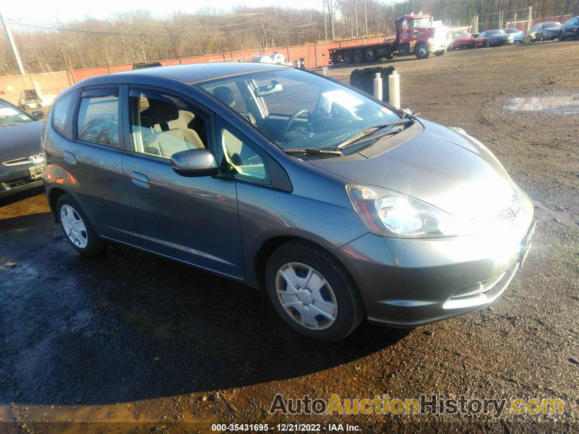 HONDA FIT, JHMGE8H3XCC003230