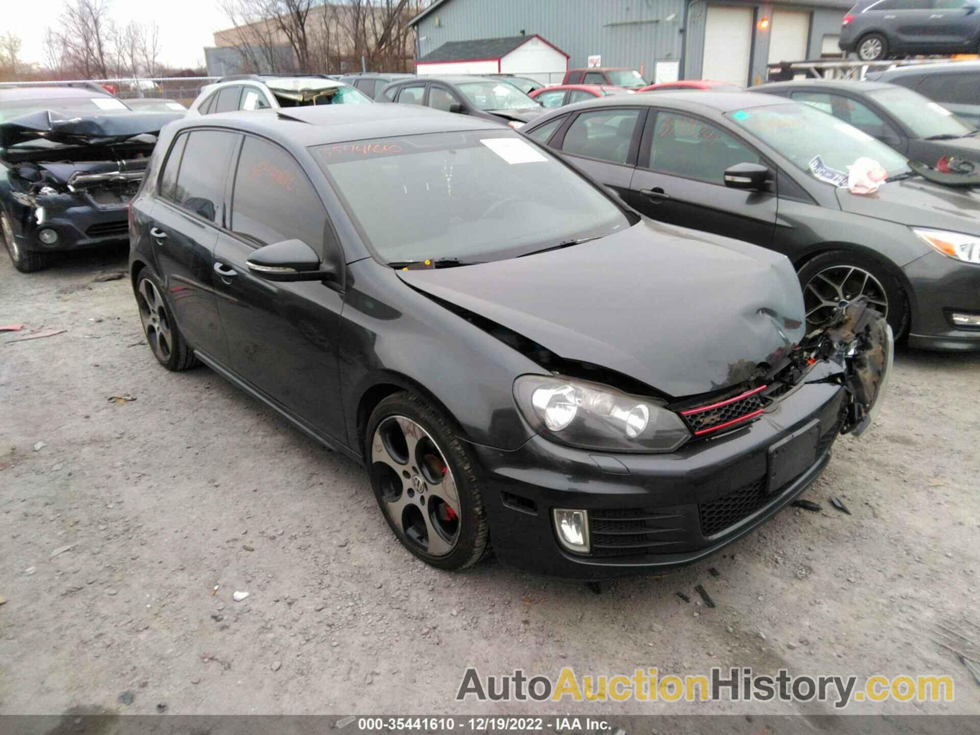 VOLKSWAGEN GTI W/SUNROOF PZEV, WVWHD7AJ2BW247088