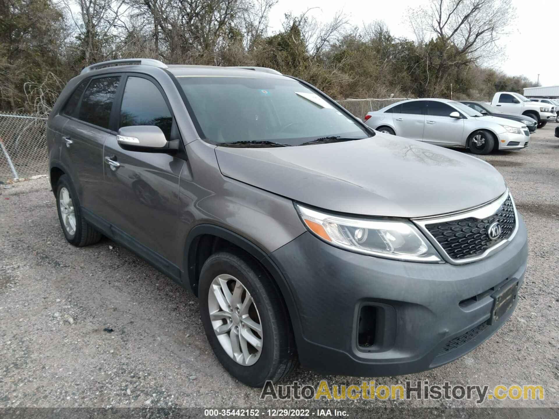 KIA SORENTO LX, 5XYKT3A62FG582514