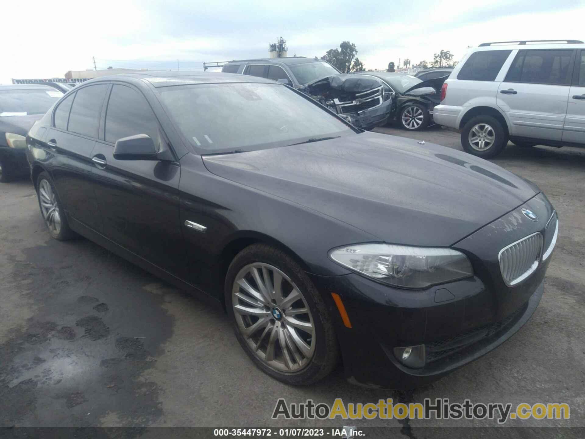 BMW 5 SERIES 550I, WBAFR9C5XCDV58623