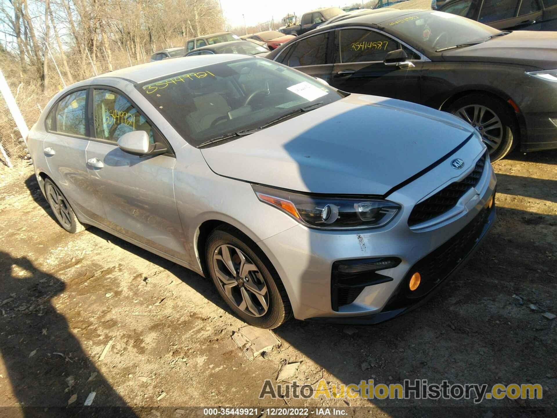 KIA FORTE LXS, 3KPF24AD3ME327616