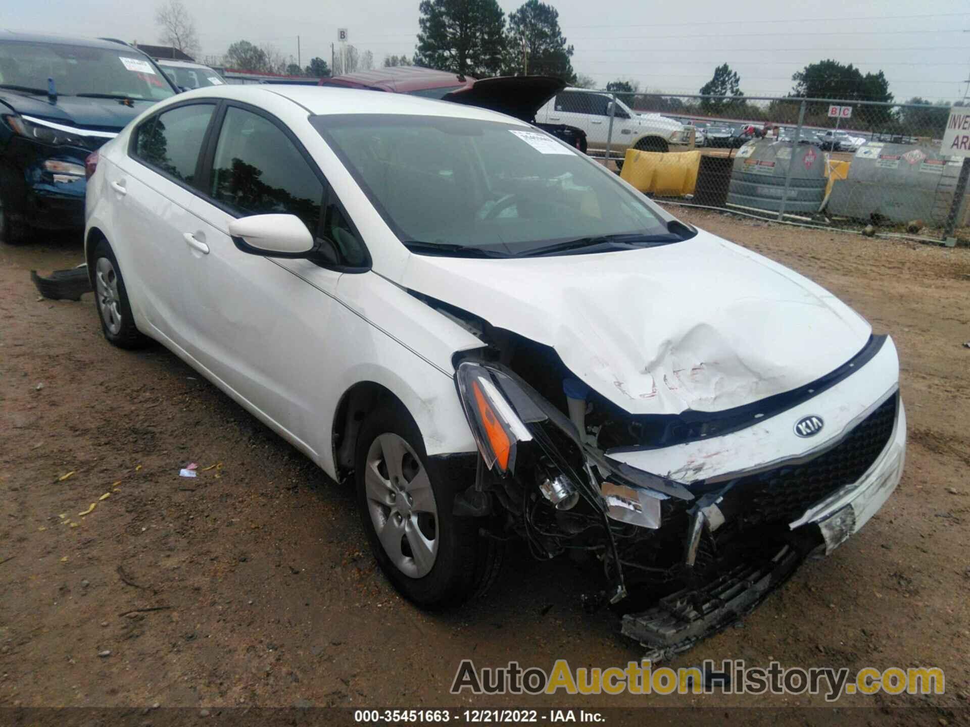 KIA FORTE LX, 3KPFK4A72HE115094