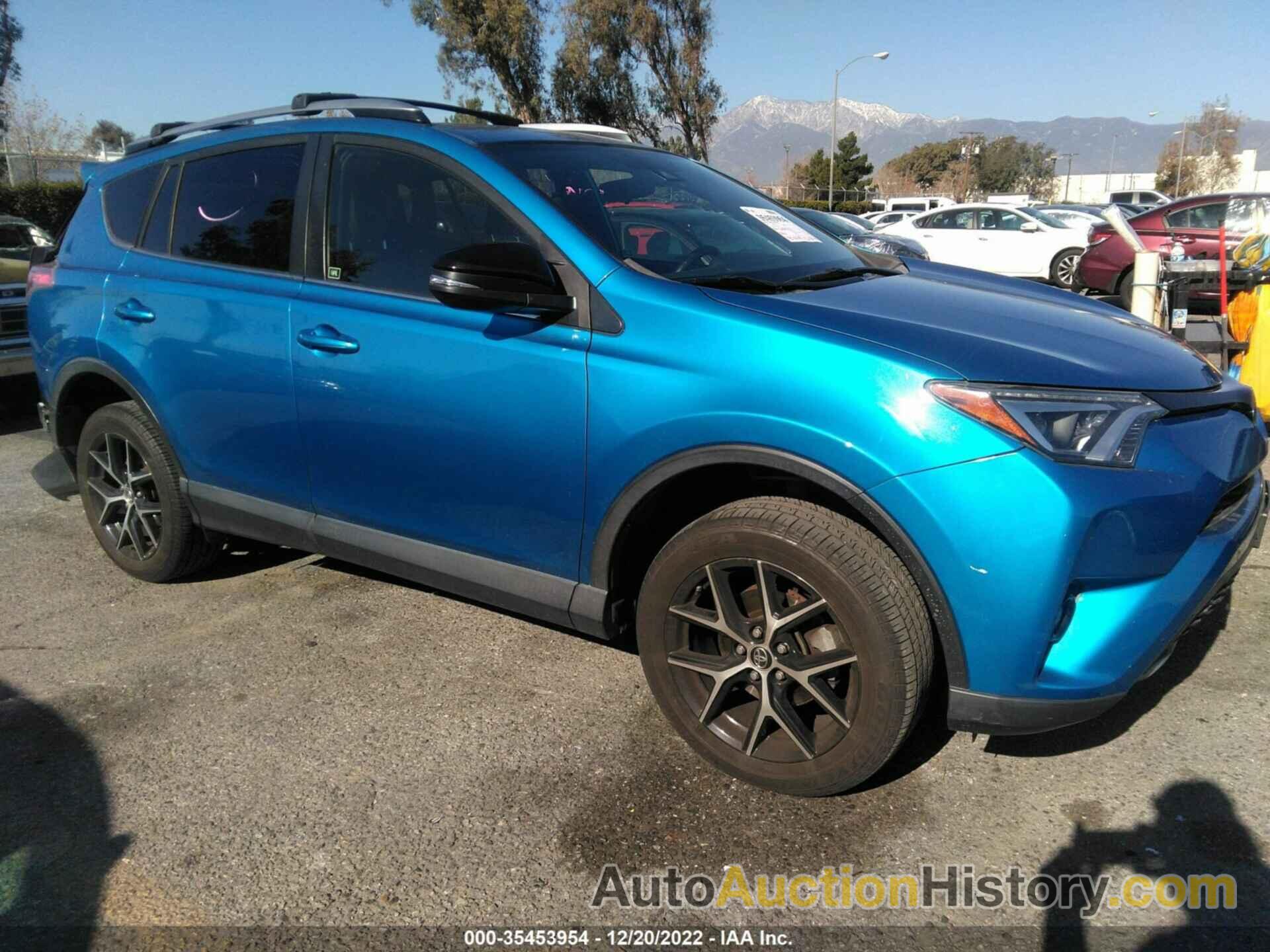 TOYOTA RAV4 SE, JTMNFREV2HJ113483