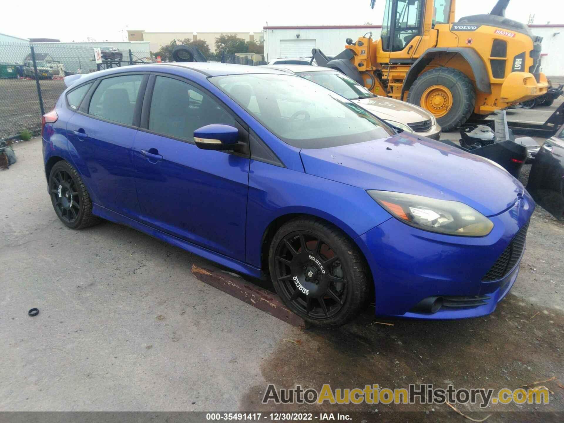 FORD FOCUS ST, 1FADP3L93EL349836