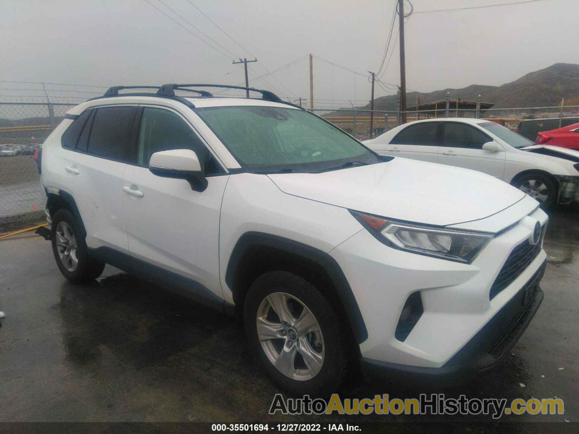 TOYOTA RAV4 XLE, 2T3W1RFV2KC026503