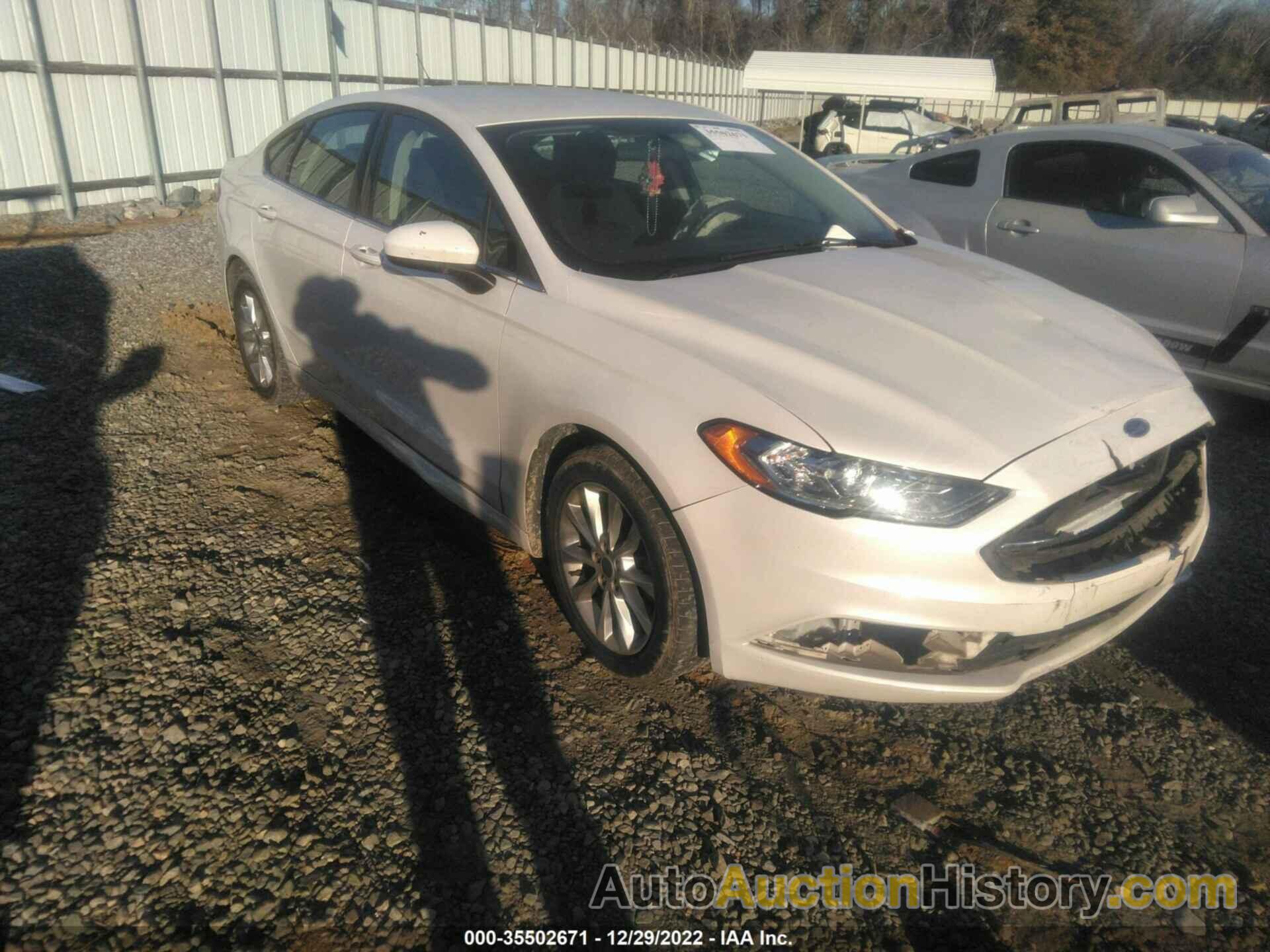 FORD FUSION SE, 3FA6P0HD3HR261881