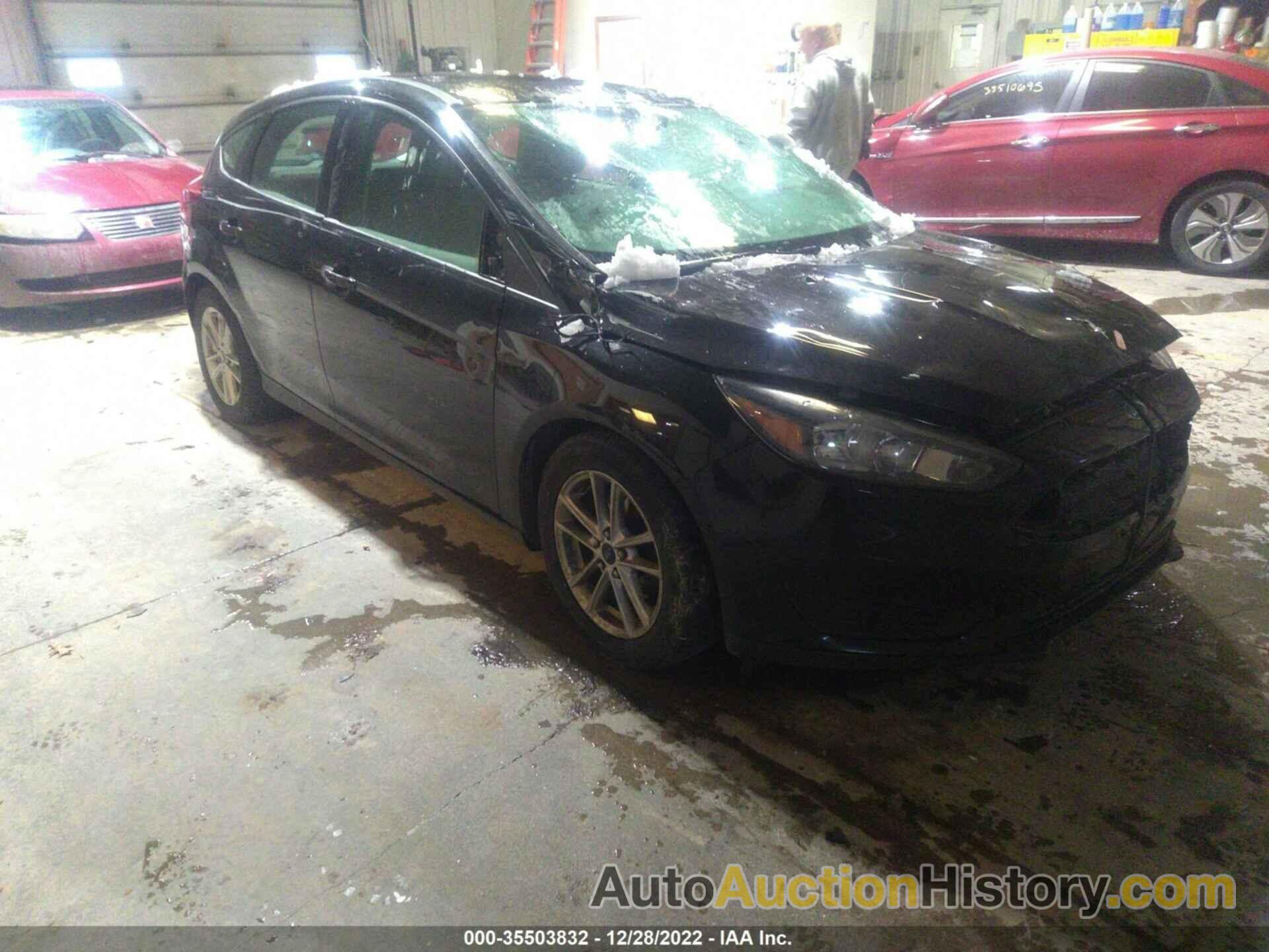 FORD FOCUS SE, 1FADP3K2XFL228842