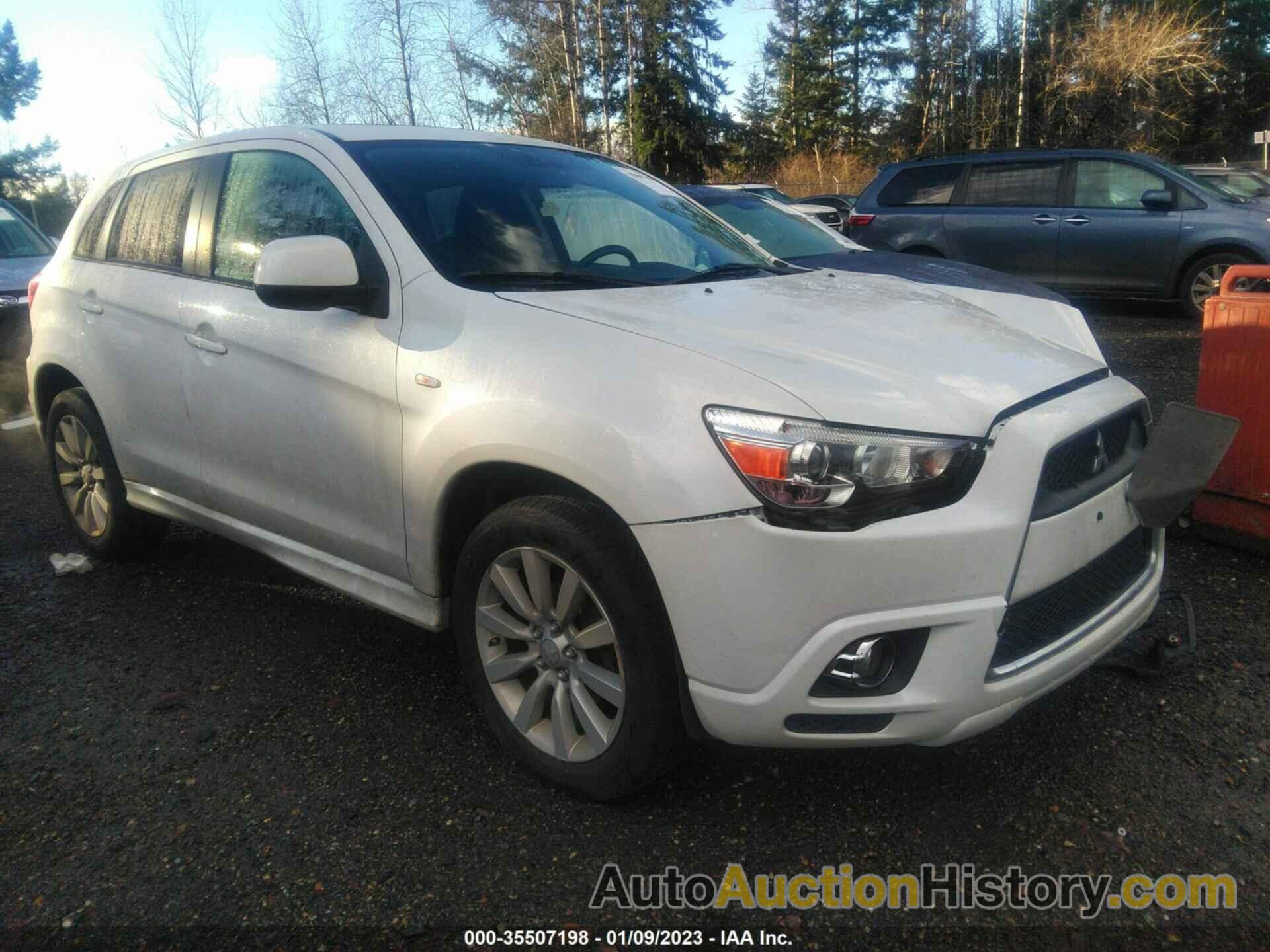 MITSUBISHI OUTLANDER SPORT SE, JA4AR4AU4BZ024863