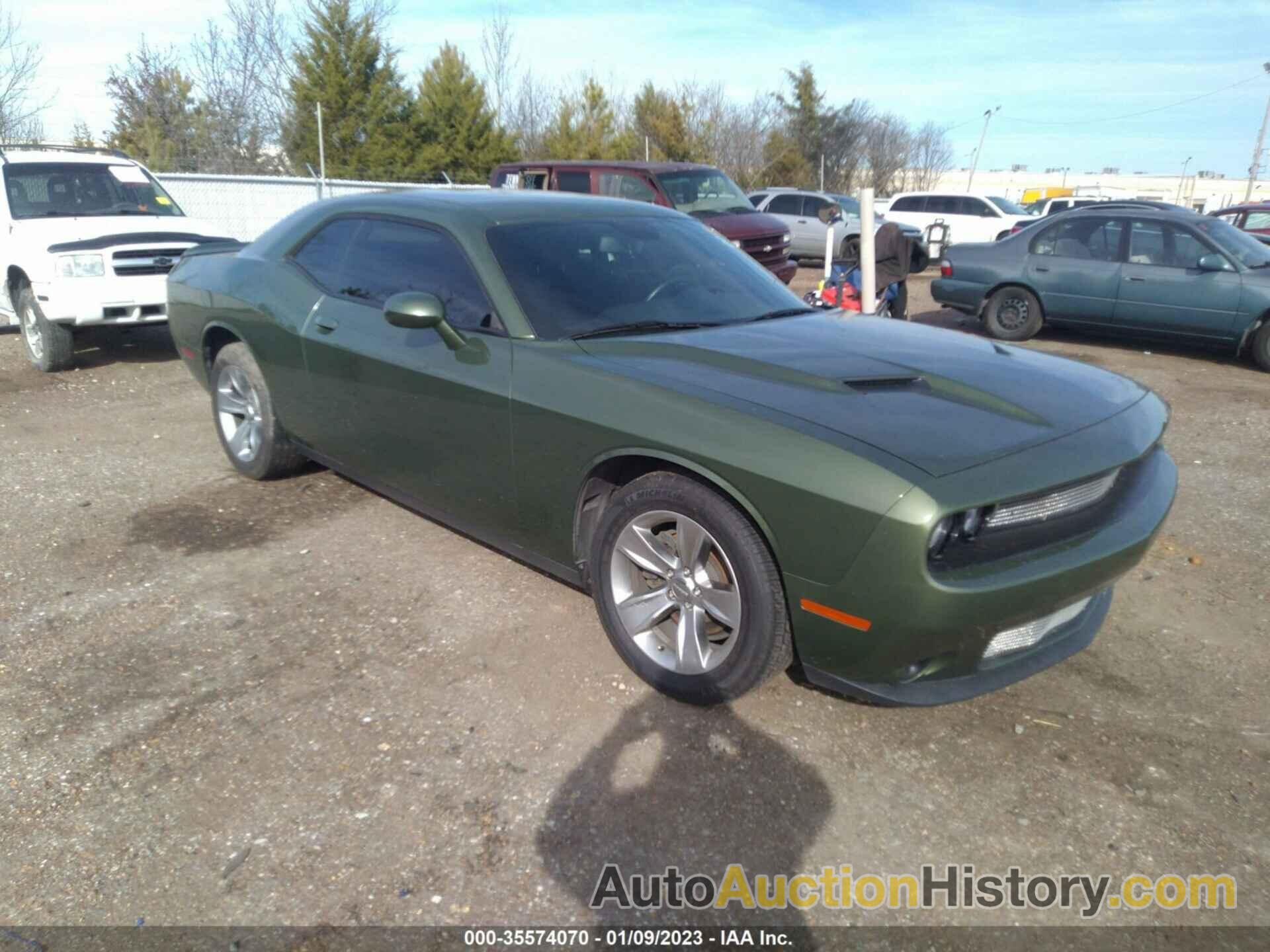 DODGE CHALLENGER SXT, 2C3CDZAG4JH339055