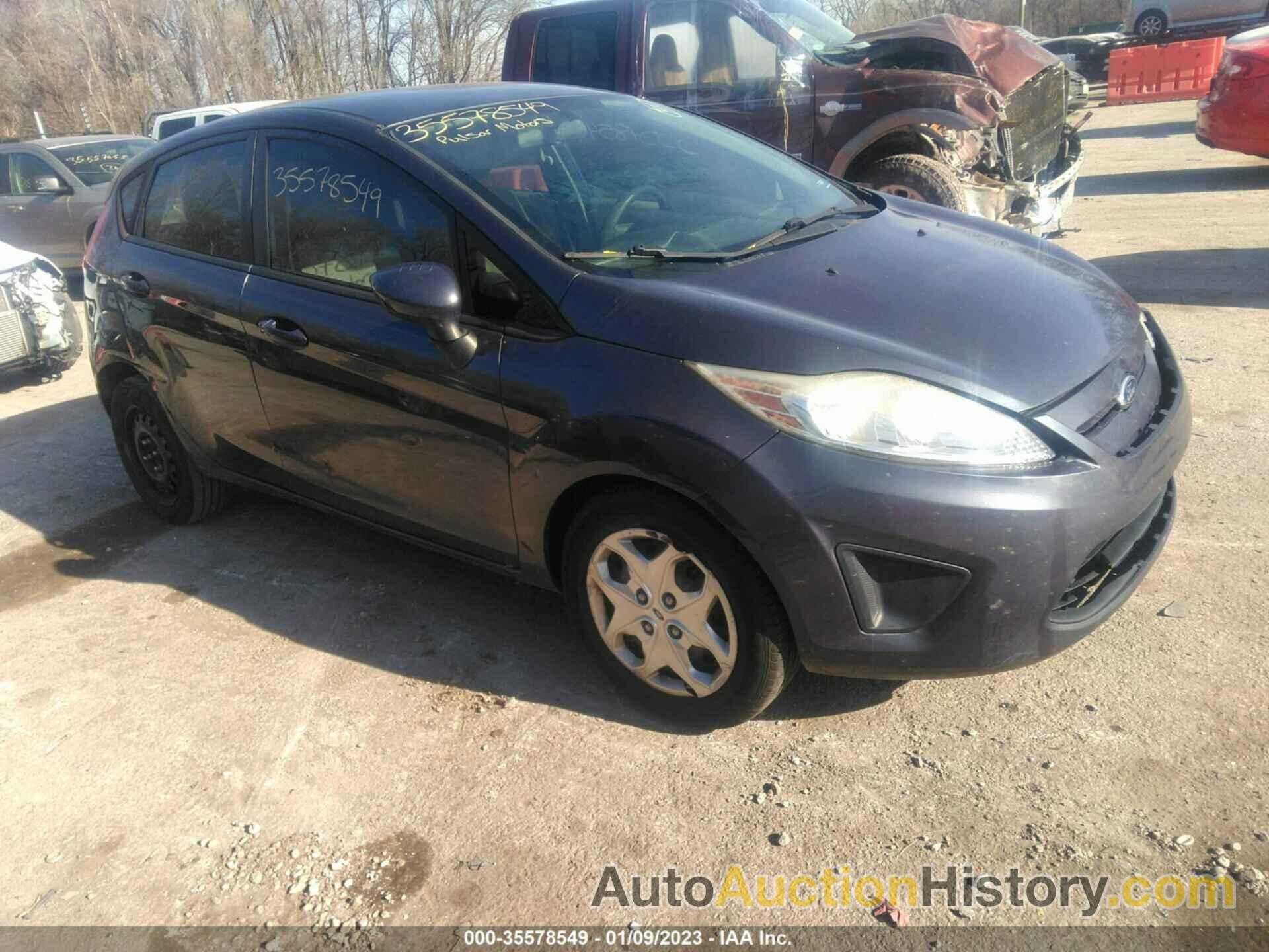 FORD FIESTA S, 3FADP4TJ3DM186019