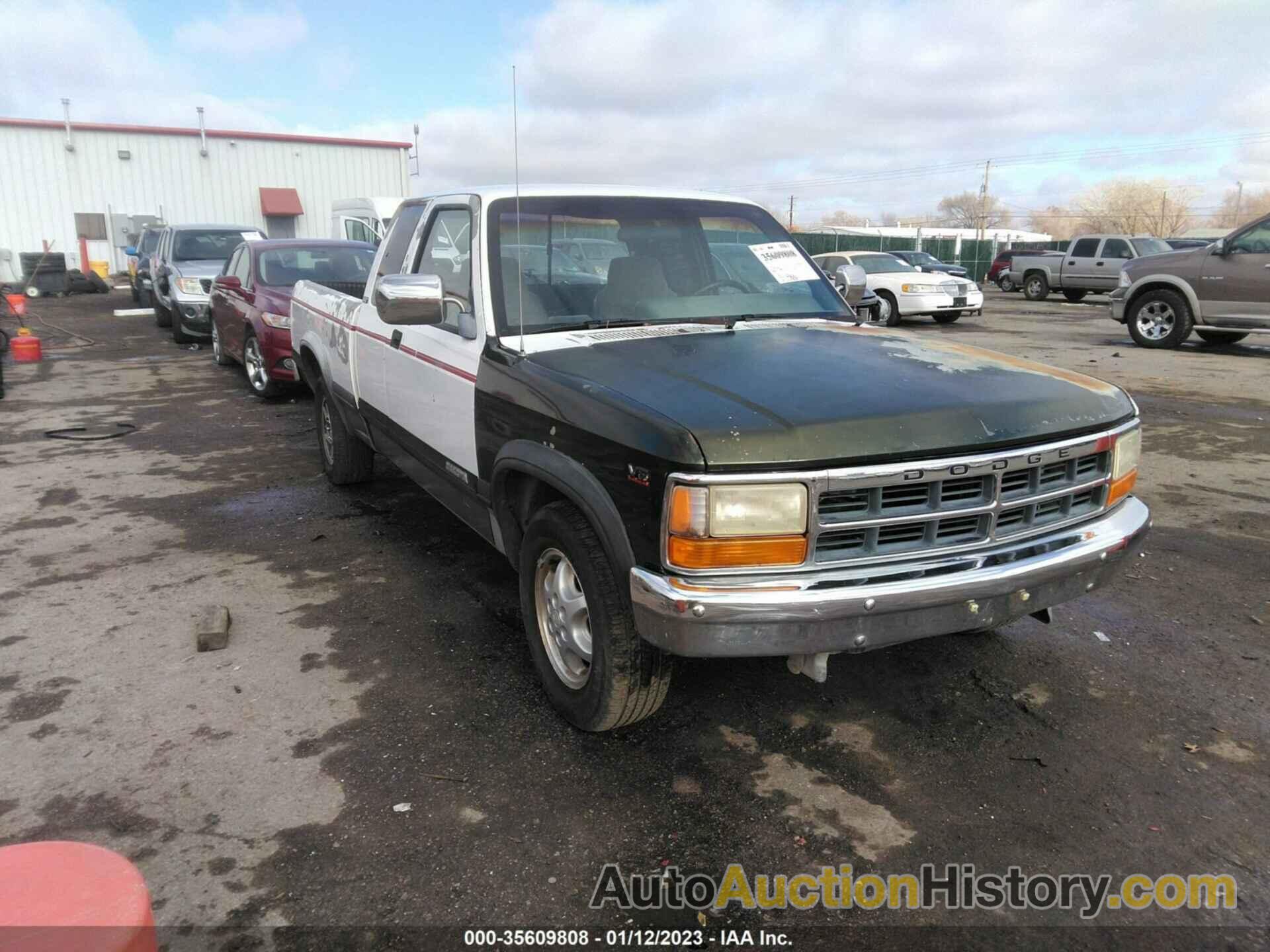 DODGE DAKOTA, 1B7GL23X9RS704130