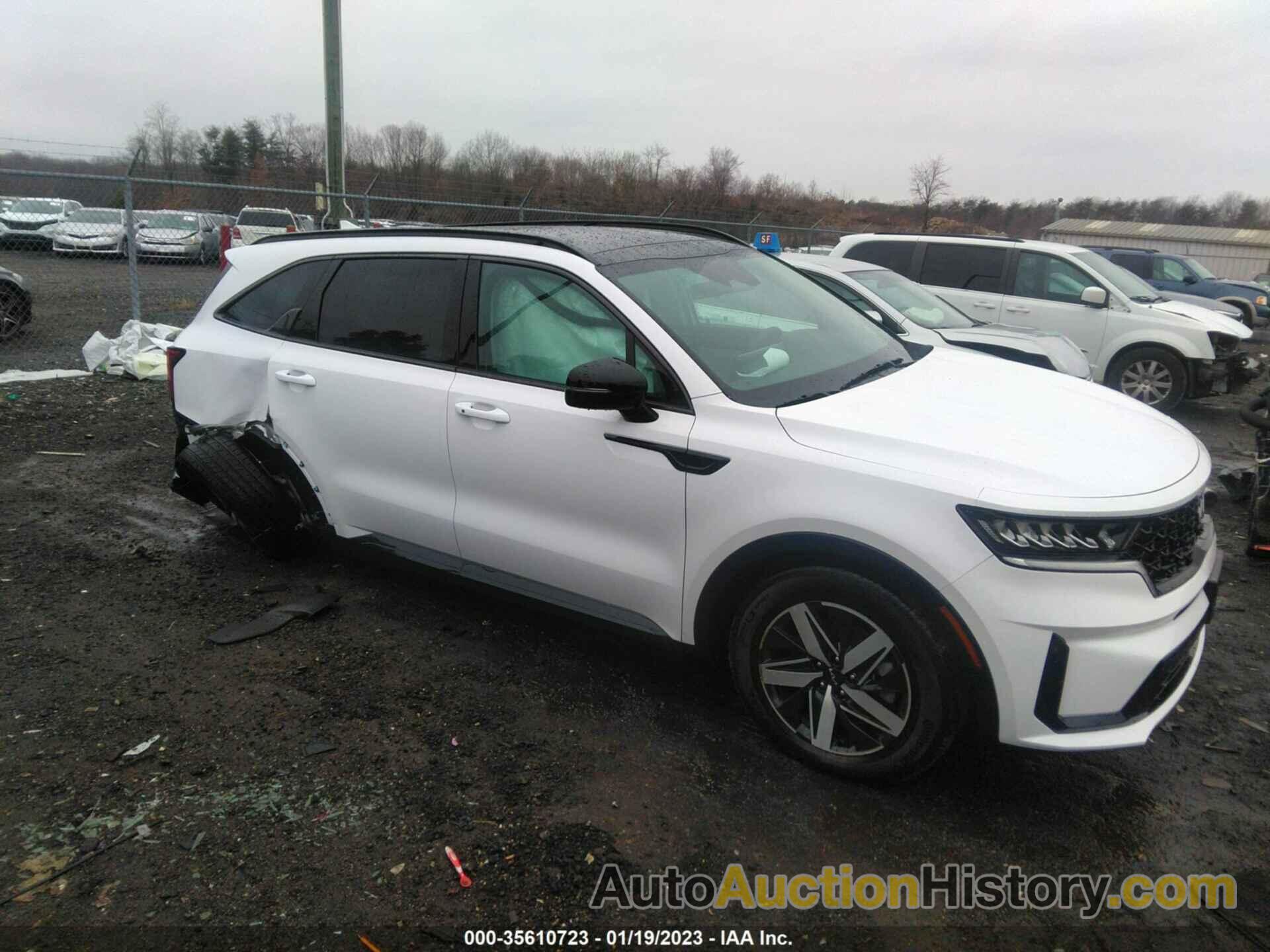 KIA SORENTO S, 5XYRL4LC7NG138776