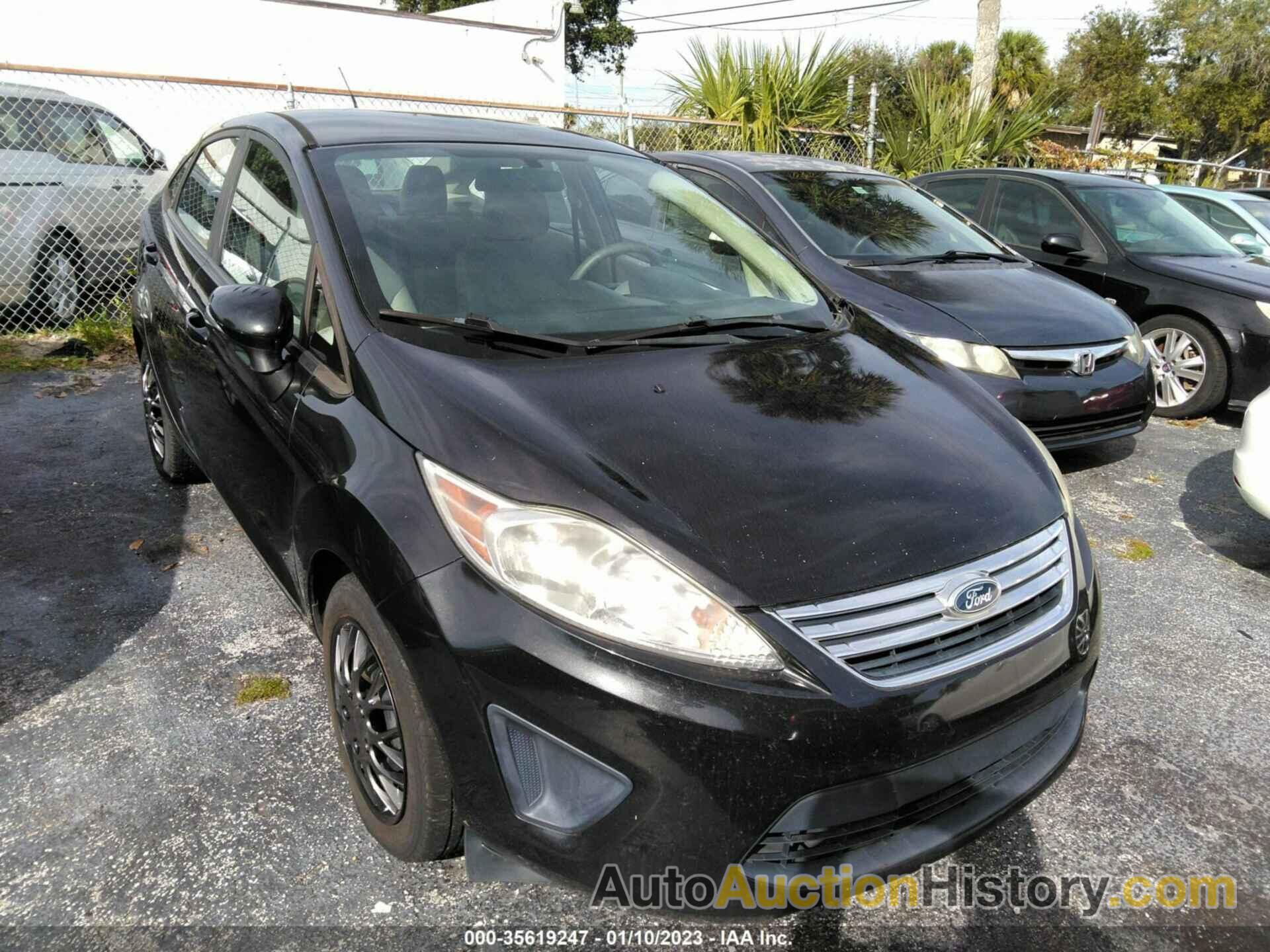 FORD FIESTA SE, 3FADP4BJ1DM146460