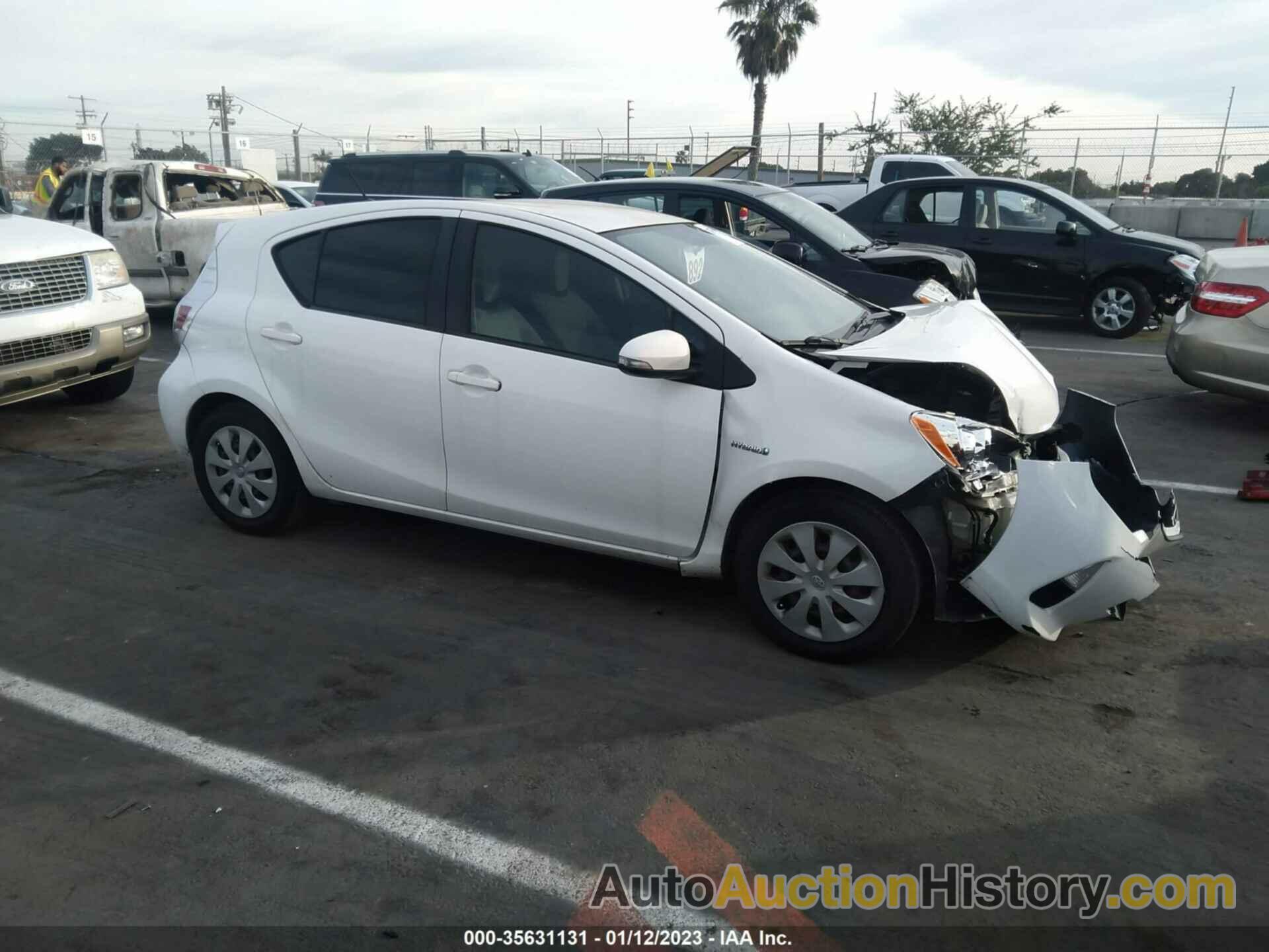 TOYOTA PRIUS C ONE/TWO/THREE/FOUR, JTDKDTB37D1532366