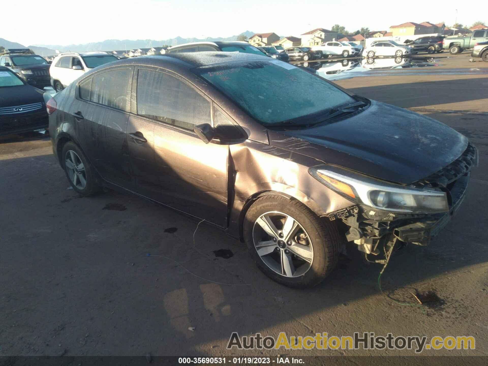 KIA FORTE LX, 3KPFL4A79JE200789