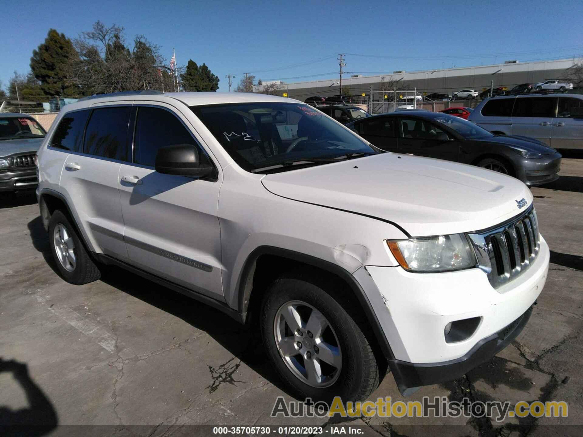 JEEP GRAND CHEROKEE LAREDO, 1J4RS4GG3BC658399