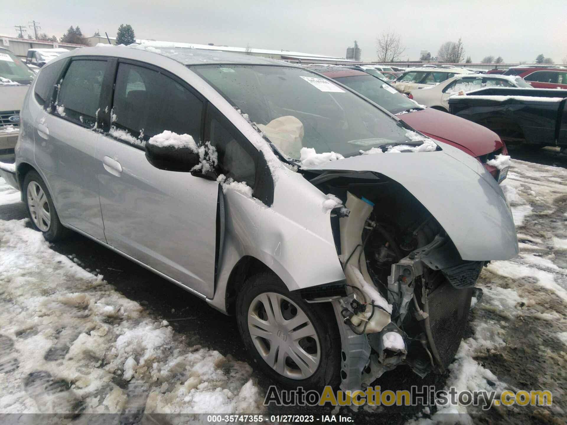 HONDA FIT, JHMGE8G38BC007096