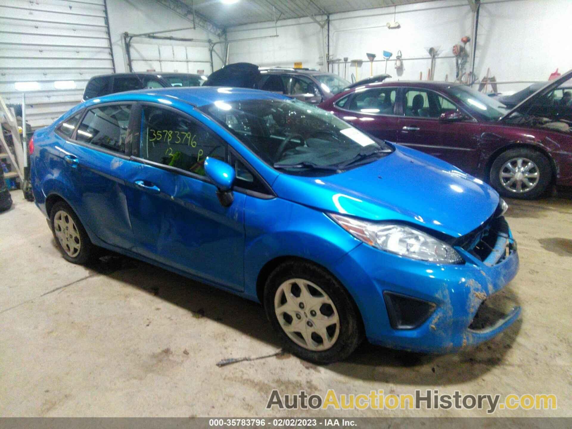 FORD FIESTA SE, 3FADP4BJ4CM111121