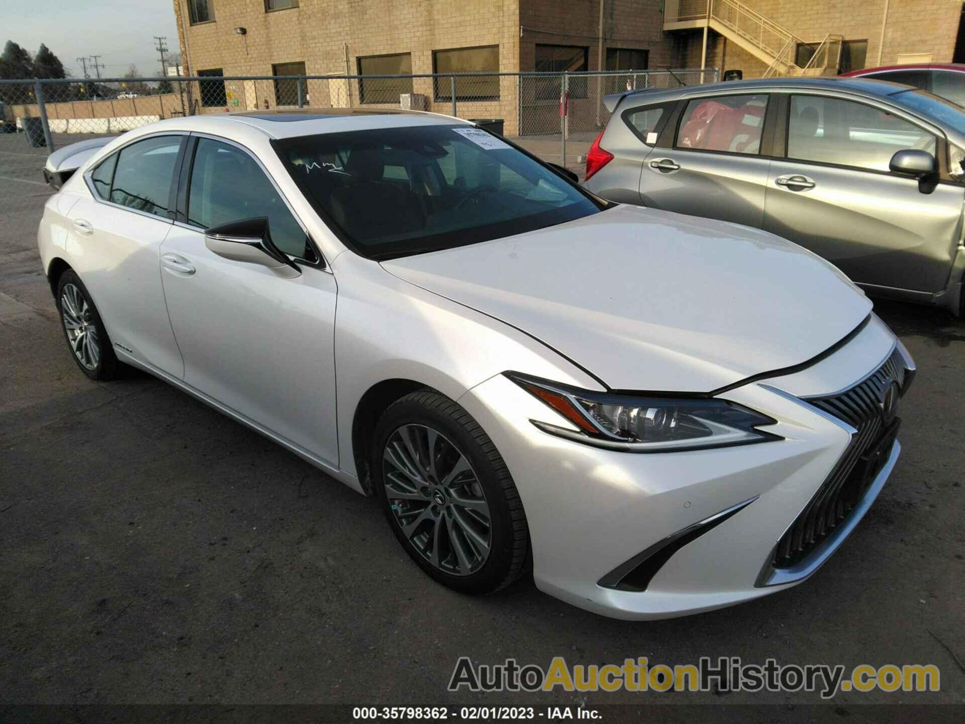 LEXUS ES ES 300H, 58AD21B1XLU012567