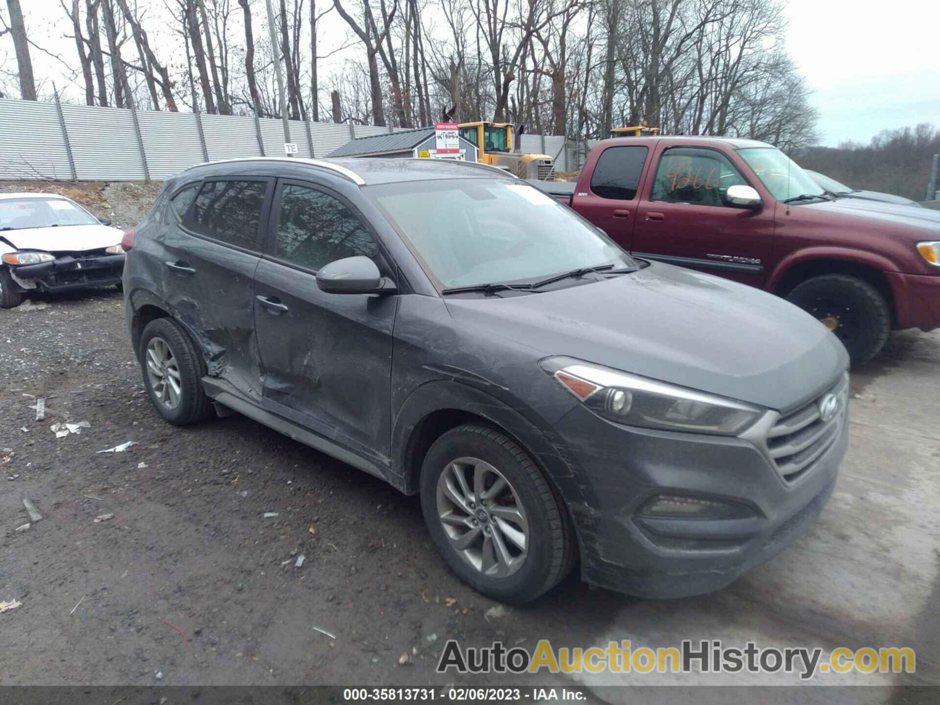 HYUNDAI TUCSON SE, KM8J3CA42HU456614