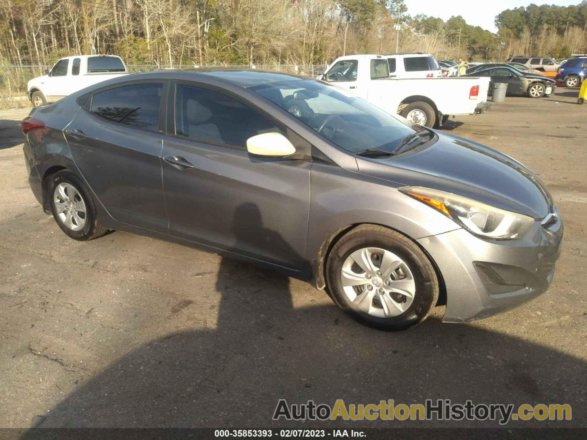 HYUNDAI ELANTRA SE, KMHDH4AE7GU650292