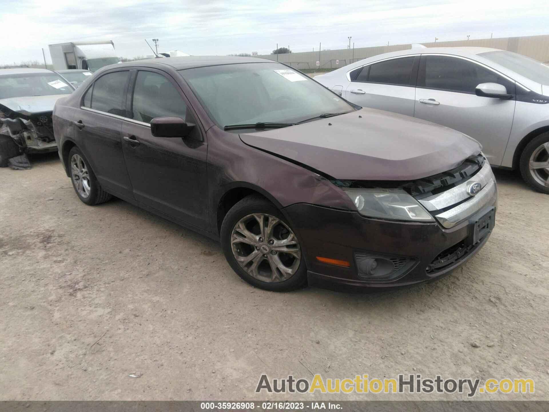 FORD FUSION SE, 3FAHP0HA0CR350279