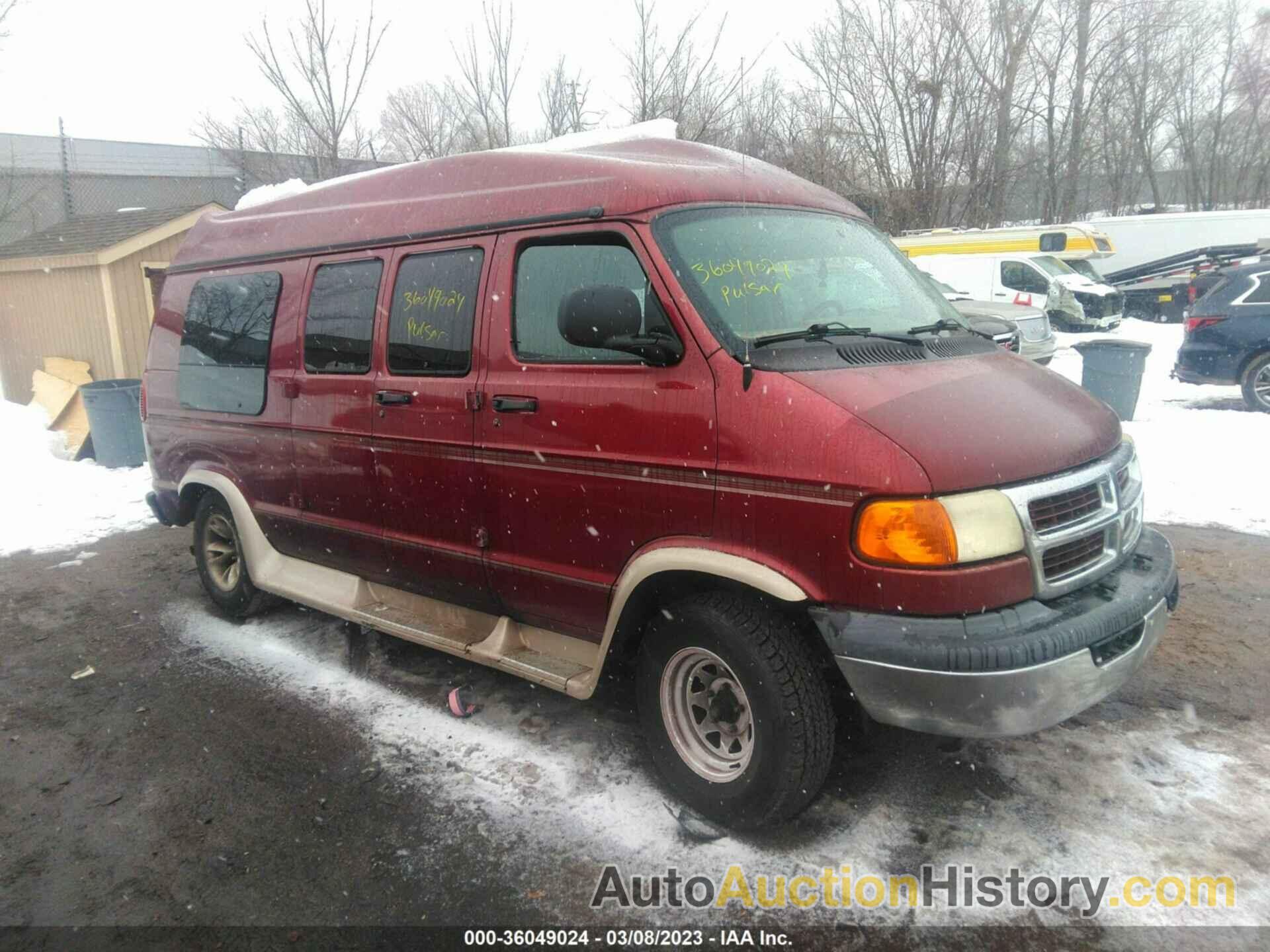 DODGE RAM VAN, 2B6HB11Z8XK563780