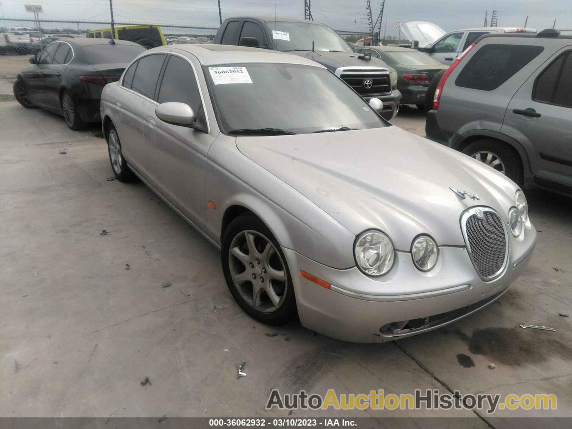 JAGUAR S-TYPE 4.2, SAJWA01B96HN52311