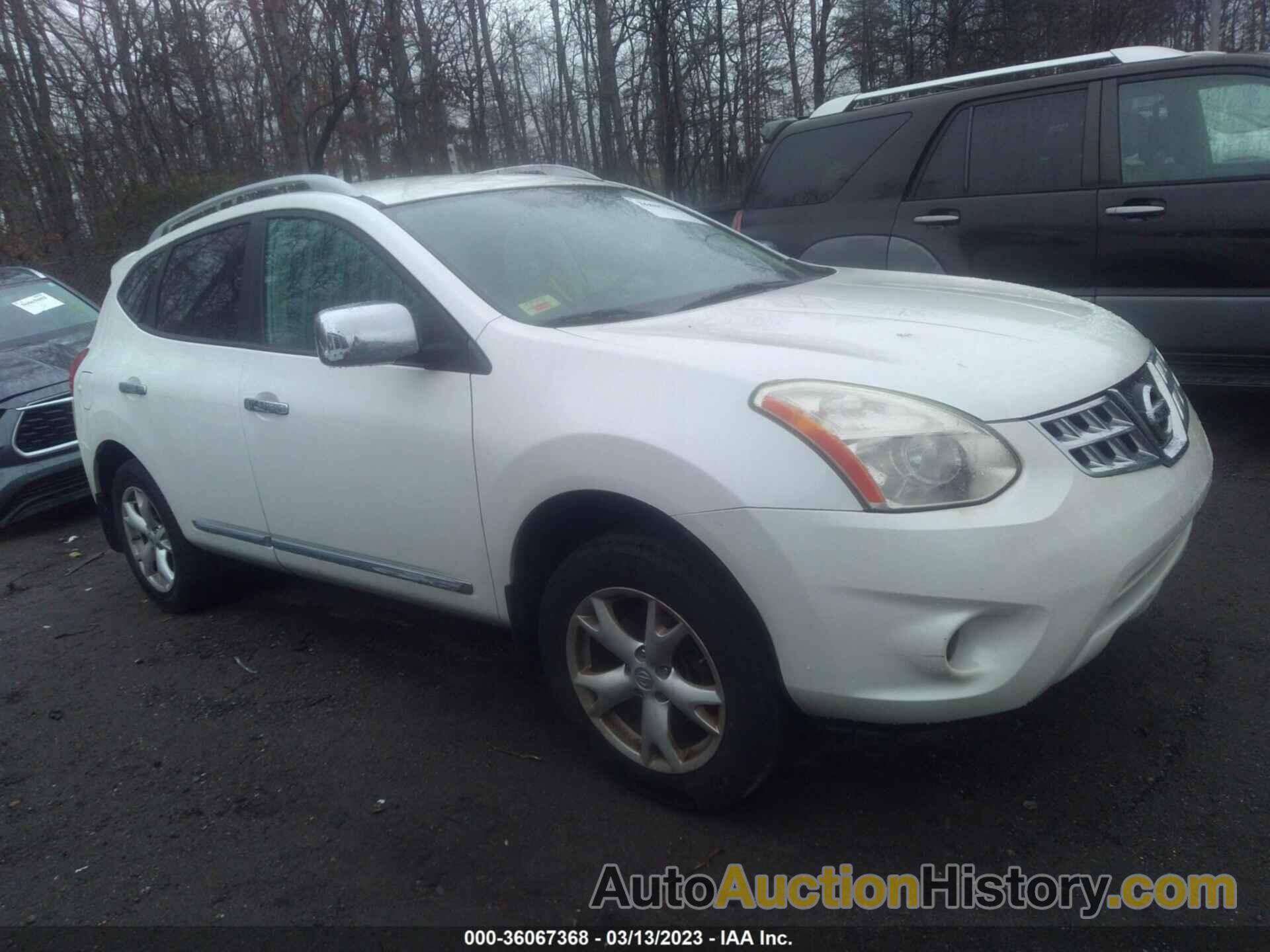 NISSAN ROGUE SV, JN8AS5MV2BW259949