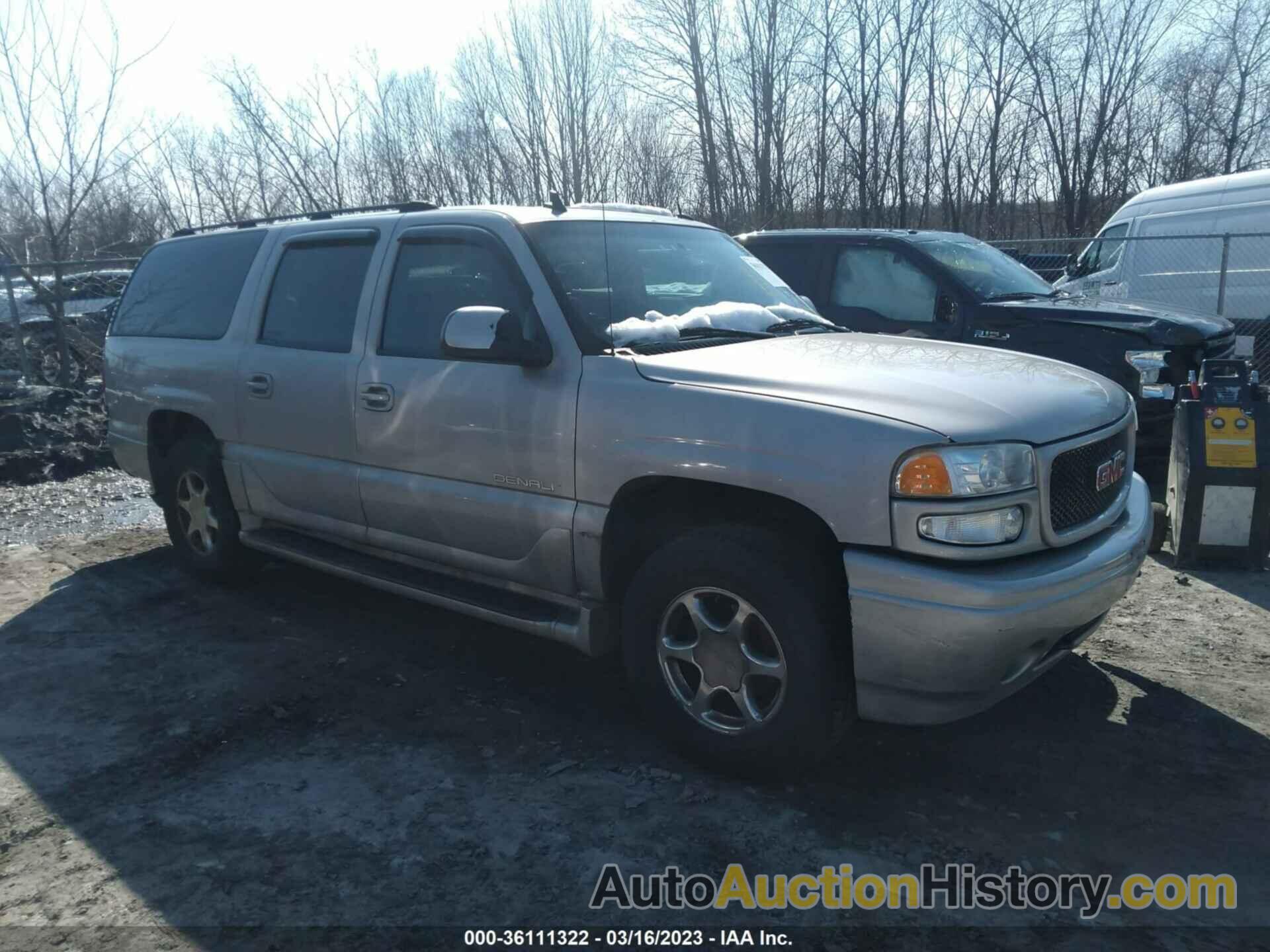 GMC YUKON XL DENALI, 1GKFK66U45J111853