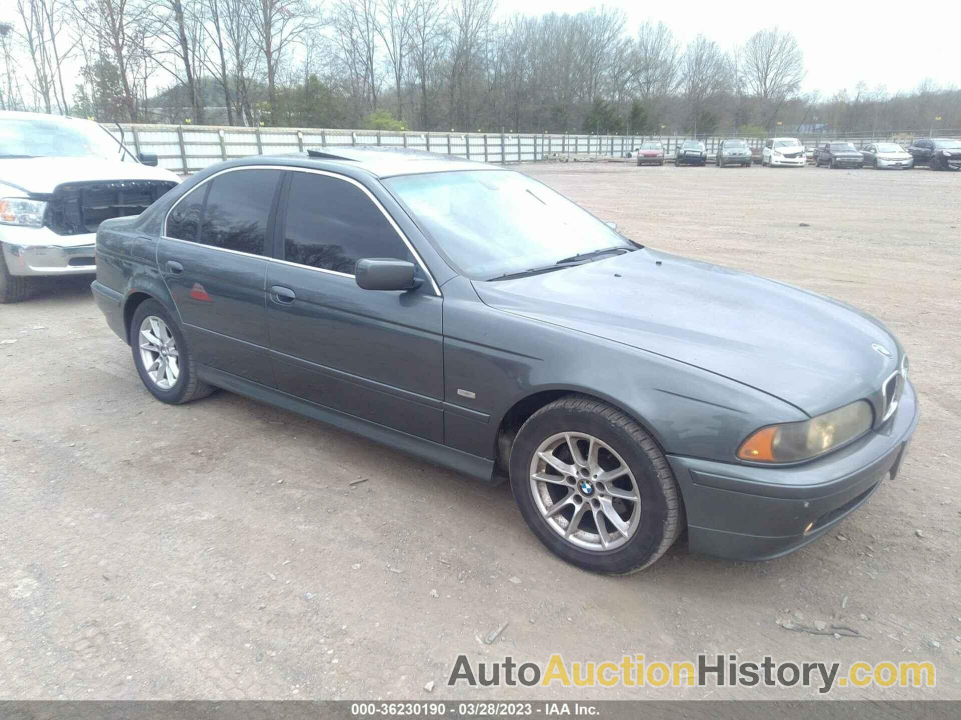 BMW 5 SERIES 525IA, WBADT43453G035575