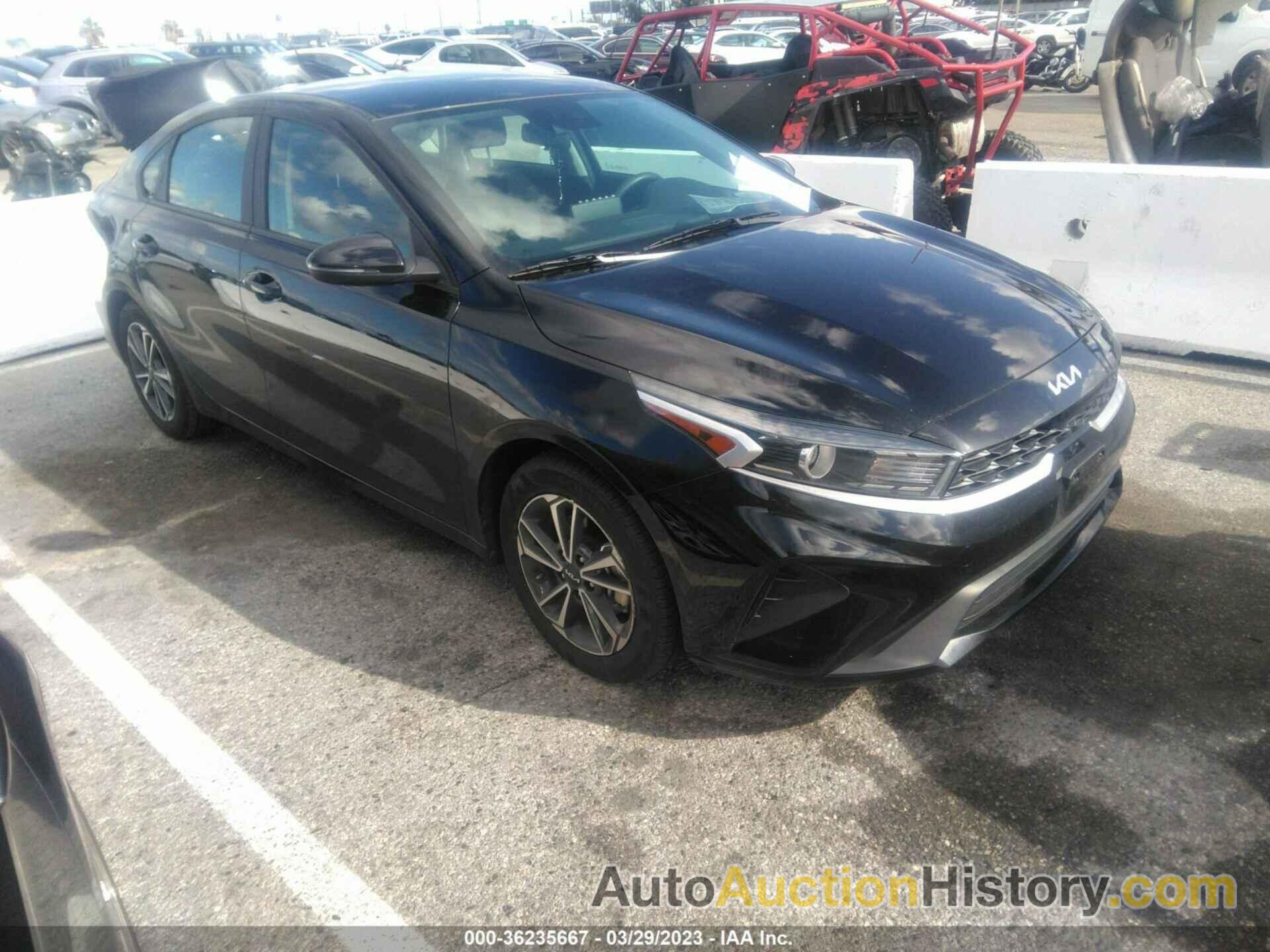 KIA FORTE LXS, 3KPF24AD3NE492602