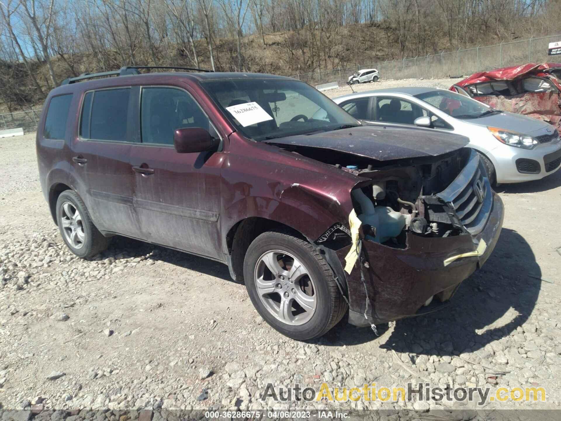 HONDA PILOT EX-L, 5FNYF4H64EB030676