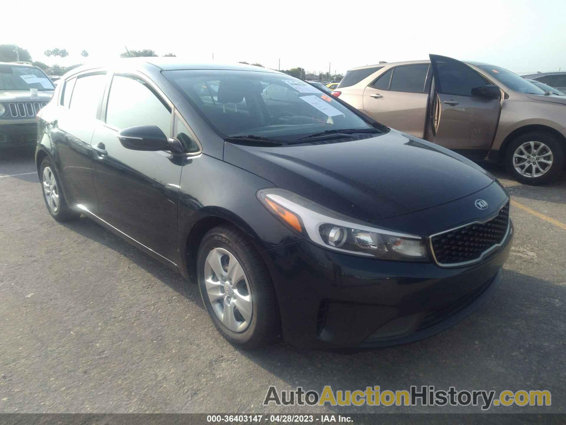 KIA FORTE5 LX, KNAFK5A81H5690522