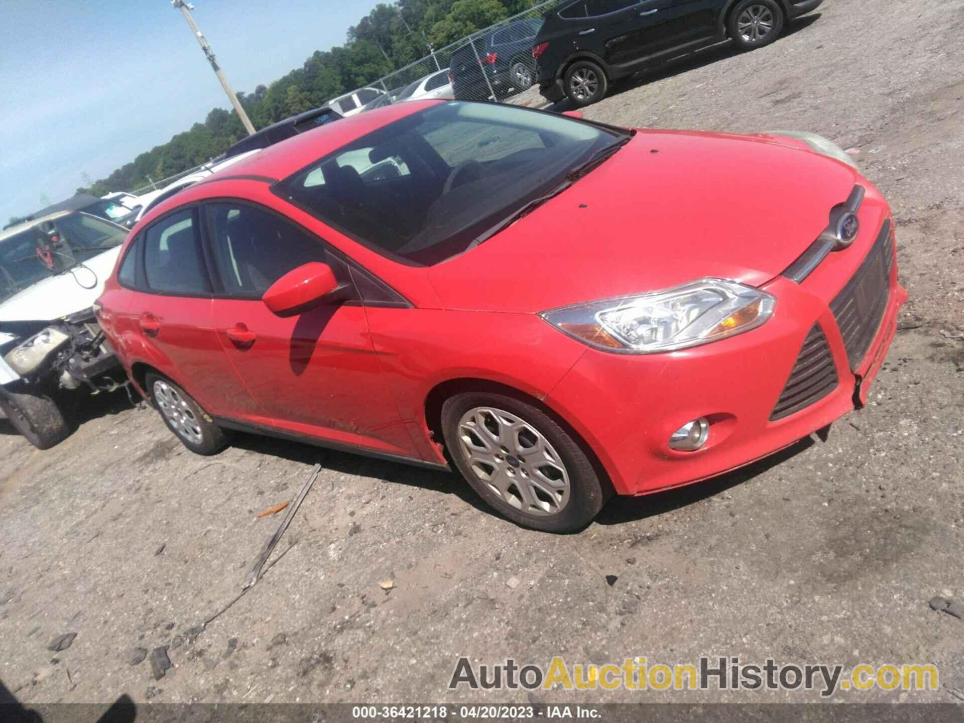 FORD FOCUS SE, 1FAHP3F26CL359712