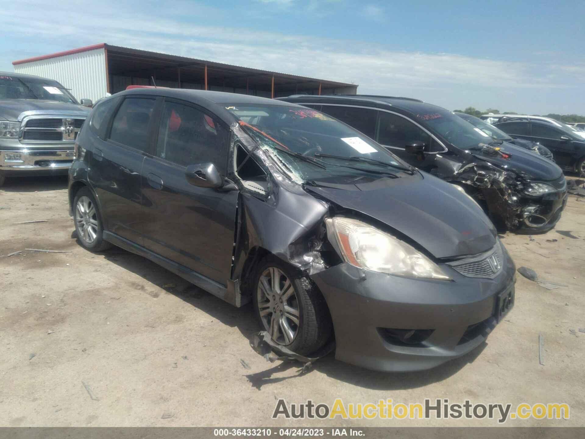 HONDA FIT SPORT, JHMGE8H53BS005388