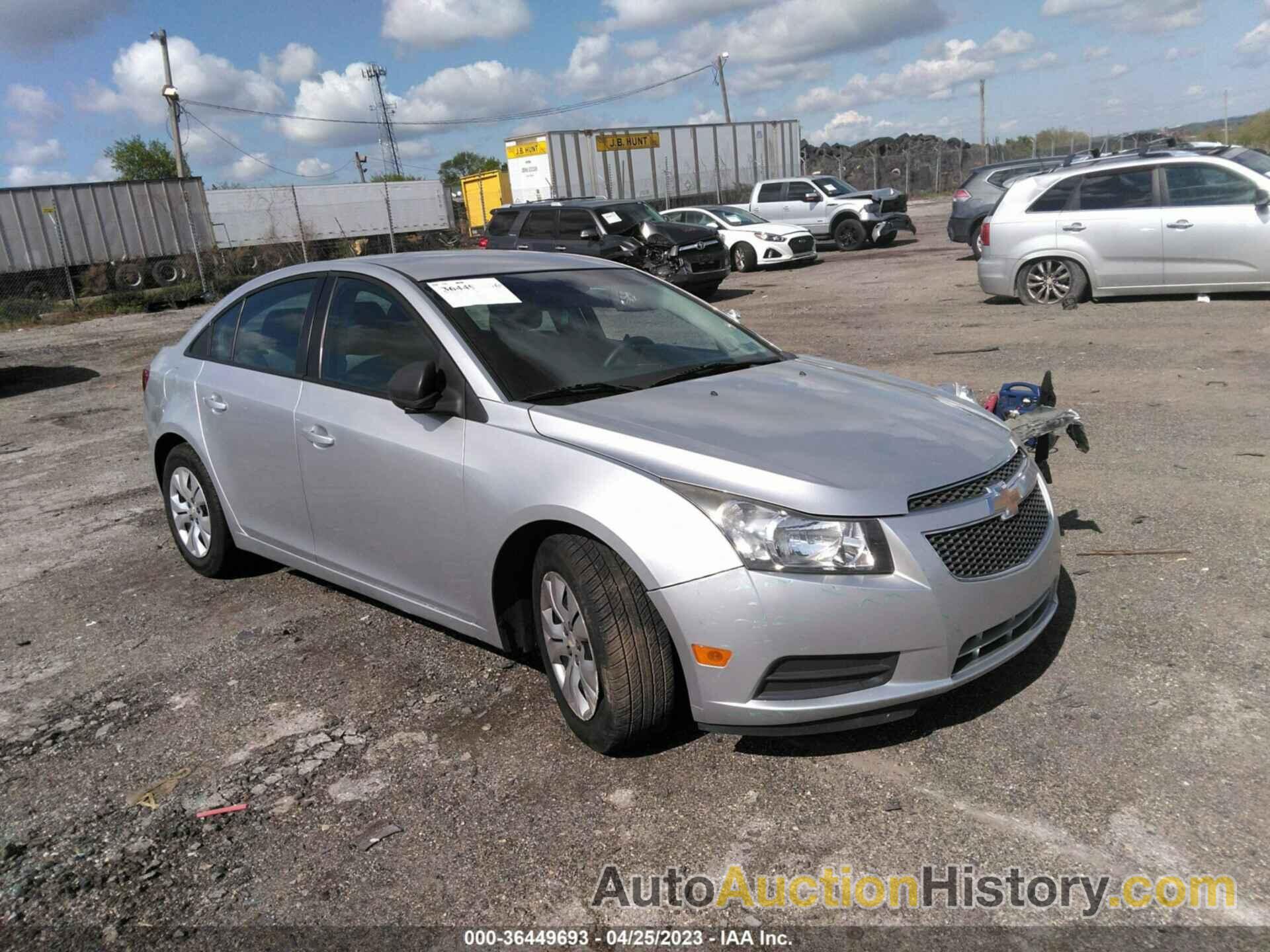 CHEVROLET CRUZE LS, 1G1PA5SG6D7105568