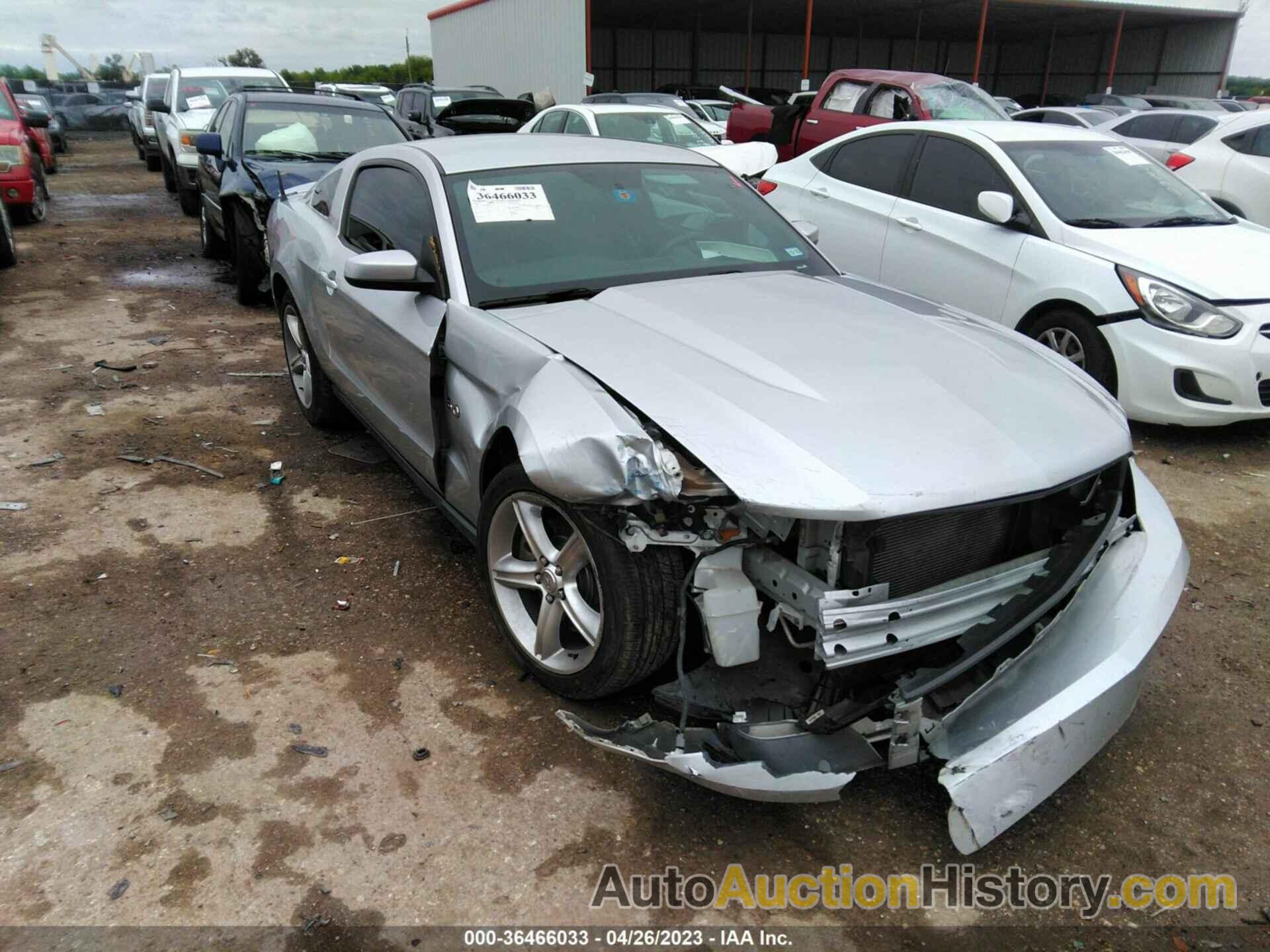 FORD MUSTANG GT, 1ZVBP8CF3B5145149